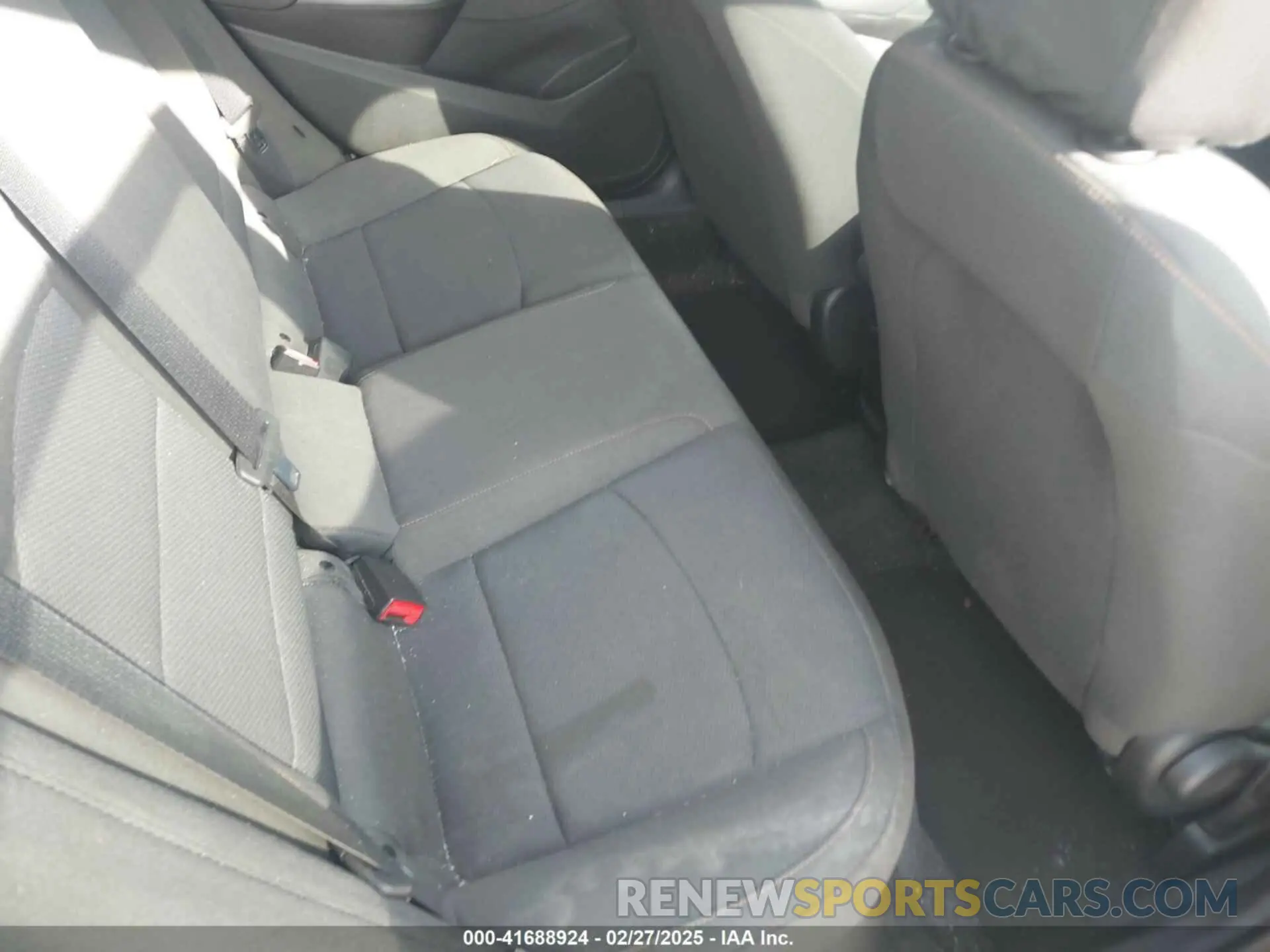 8 Photograph of a damaged car 1G1BC5SM5K7106699 CHEVROLET CRUZE 2019
