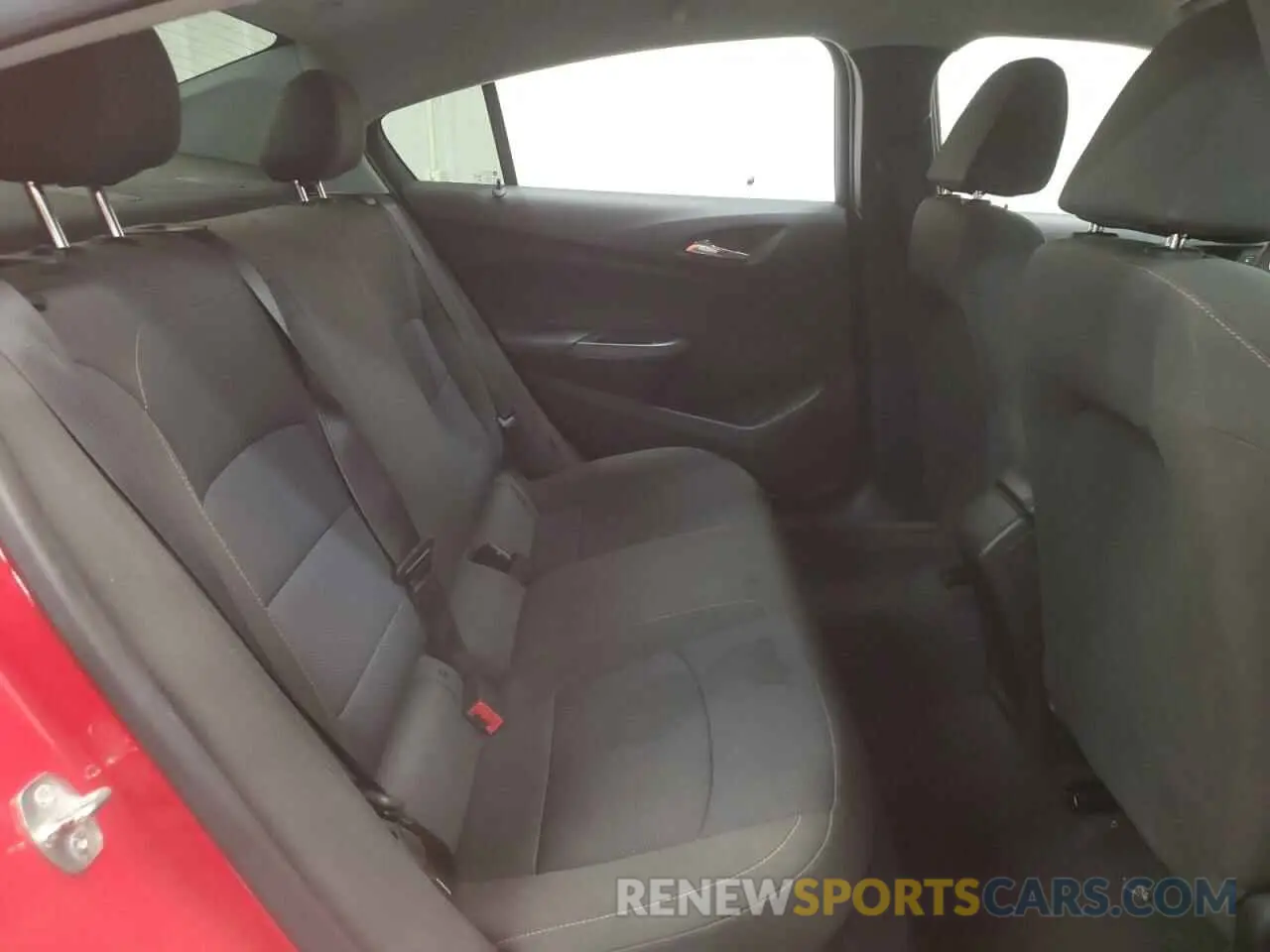 10 Photograph of a damaged car 1G1BC5SM5K7114236 CHEVROLET CRUZE 2019