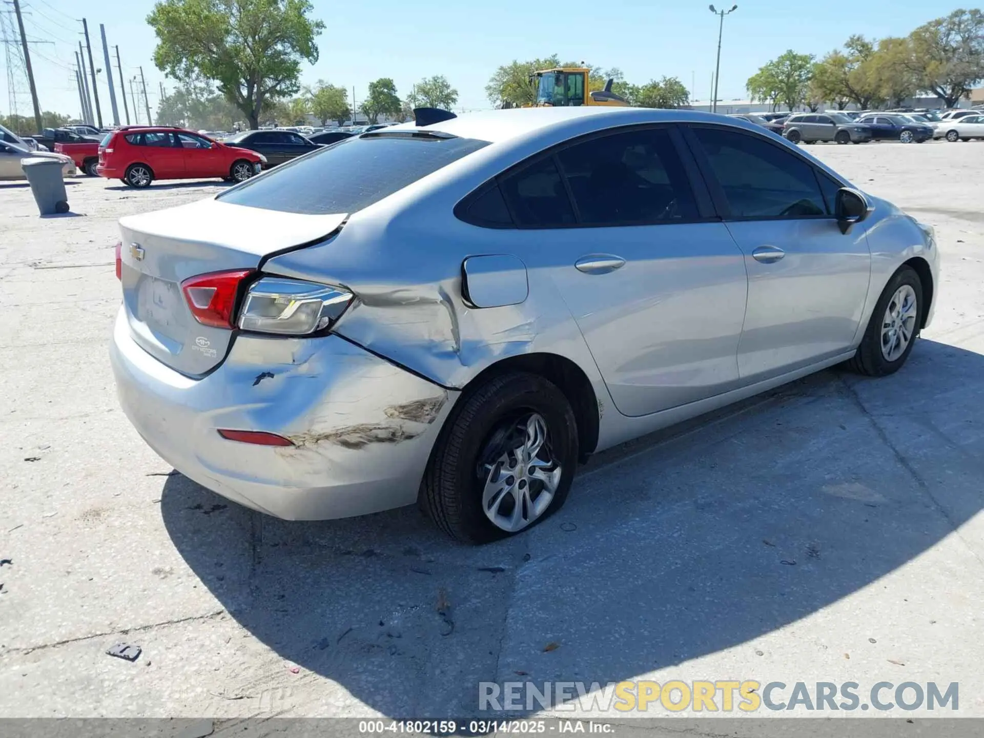 4 Photograph of a damaged car 1G1BC5SM5K7149892 CHEVROLET CRUZE 2019