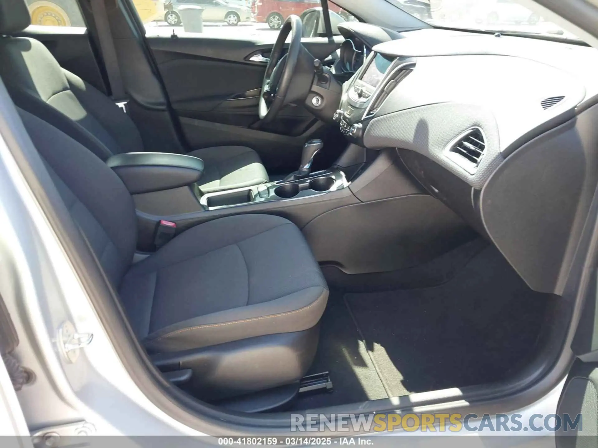 5 Photograph of a damaged car 1G1BC5SM5K7149892 CHEVROLET CRUZE 2019