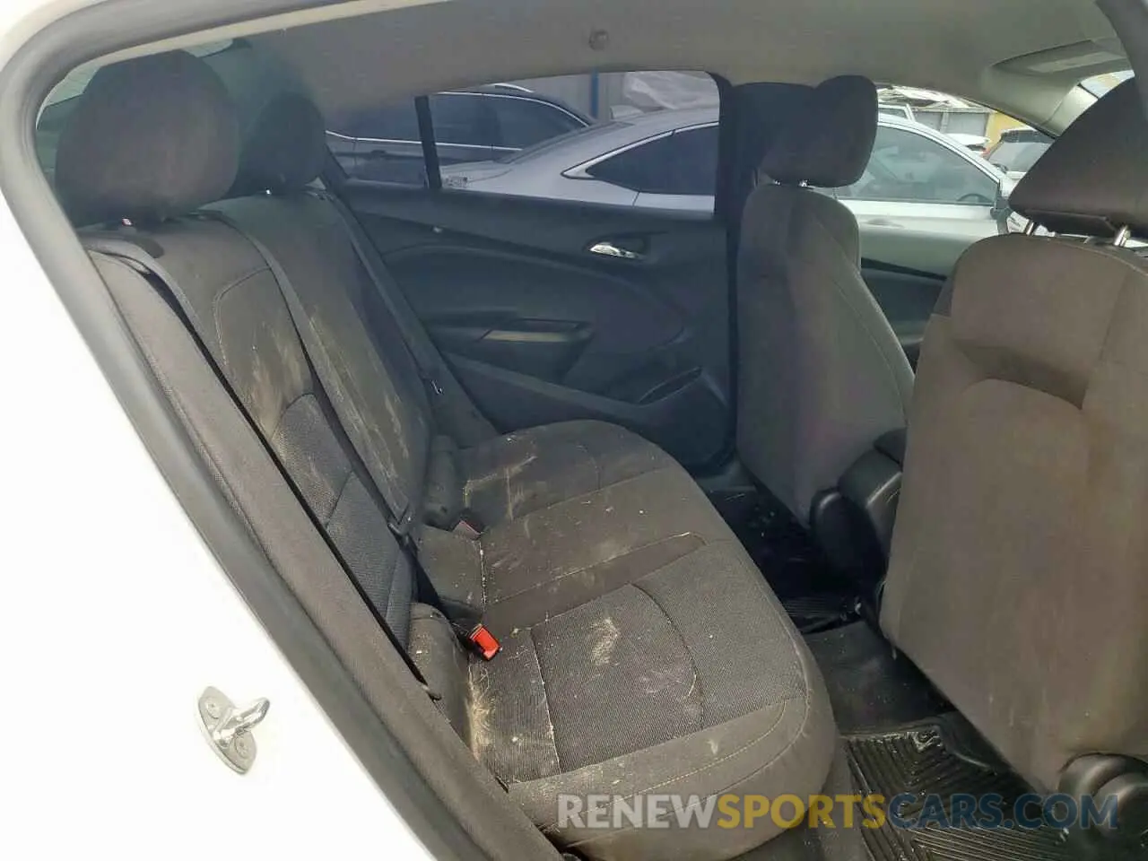 10 Photograph of a damaged car 1G1BC5SM6K7123320 CHEVROLET CRUZE 2019