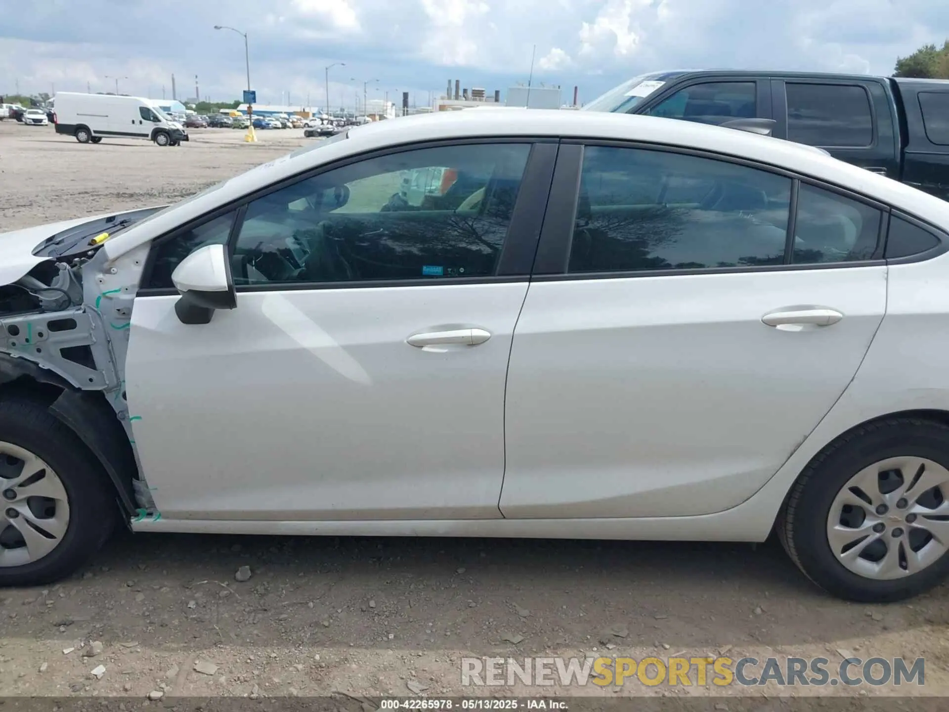 15 Photograph of a damaged car 1G1BC5SM6K7127626 CHEVROLET CRUZE 2019