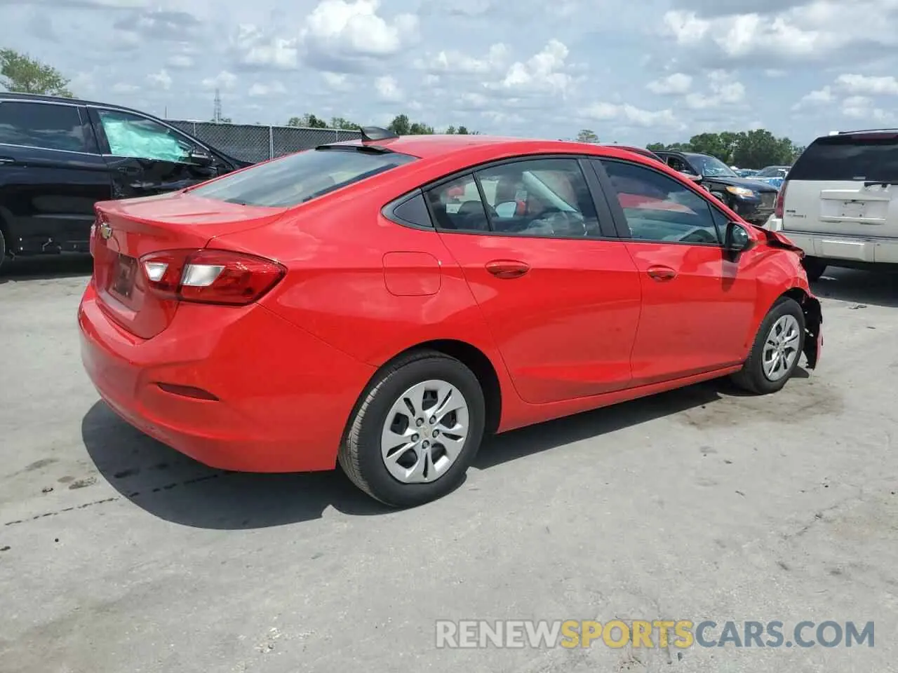 3 Photograph of a damaged car 1G1BC5SM6K7132051 CHEVROLET CRUZE 2019