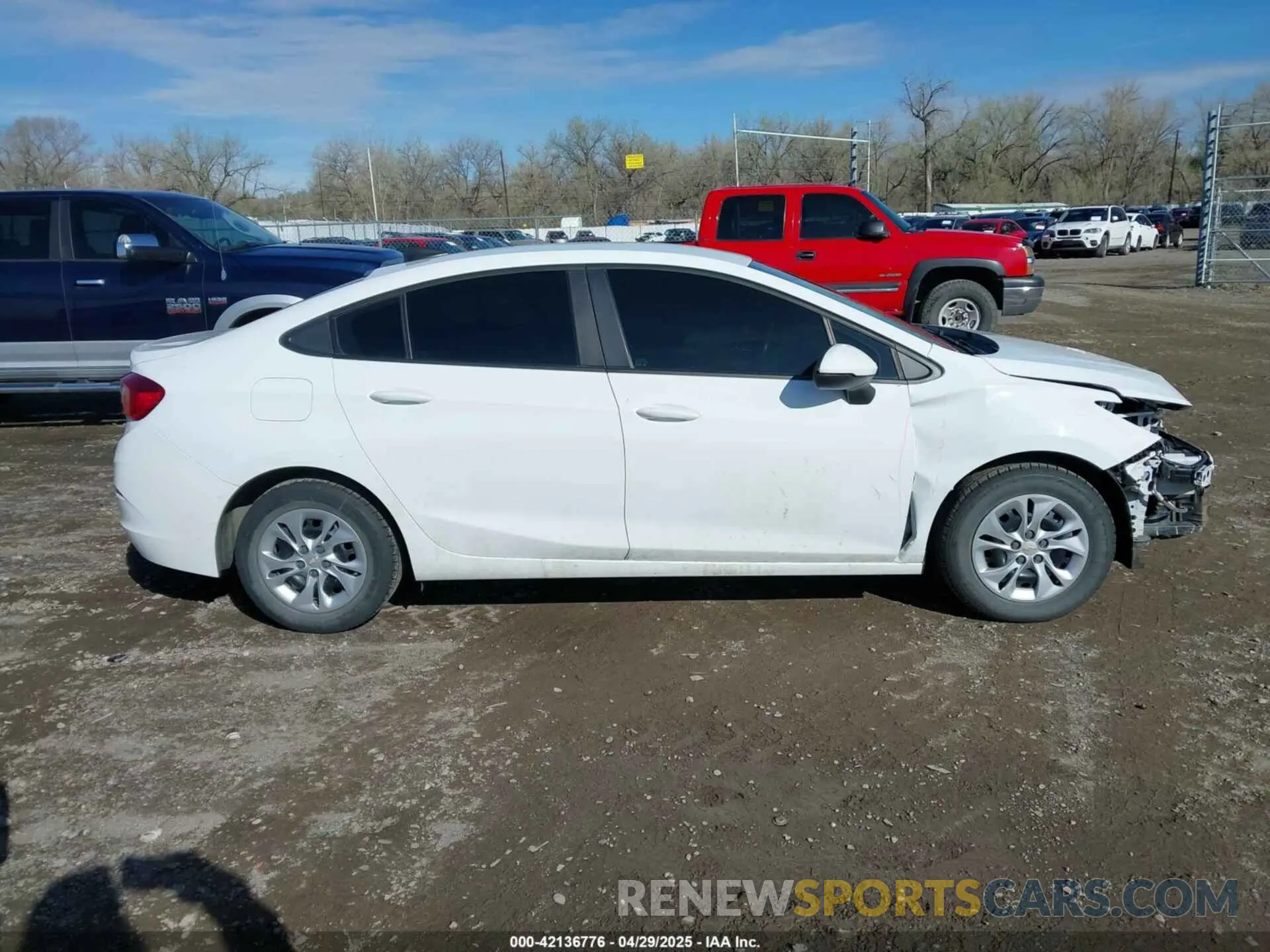 14 Photograph of a damaged car 1G1BC5SM6K7140070 CHEVROLET CRUZE 2019