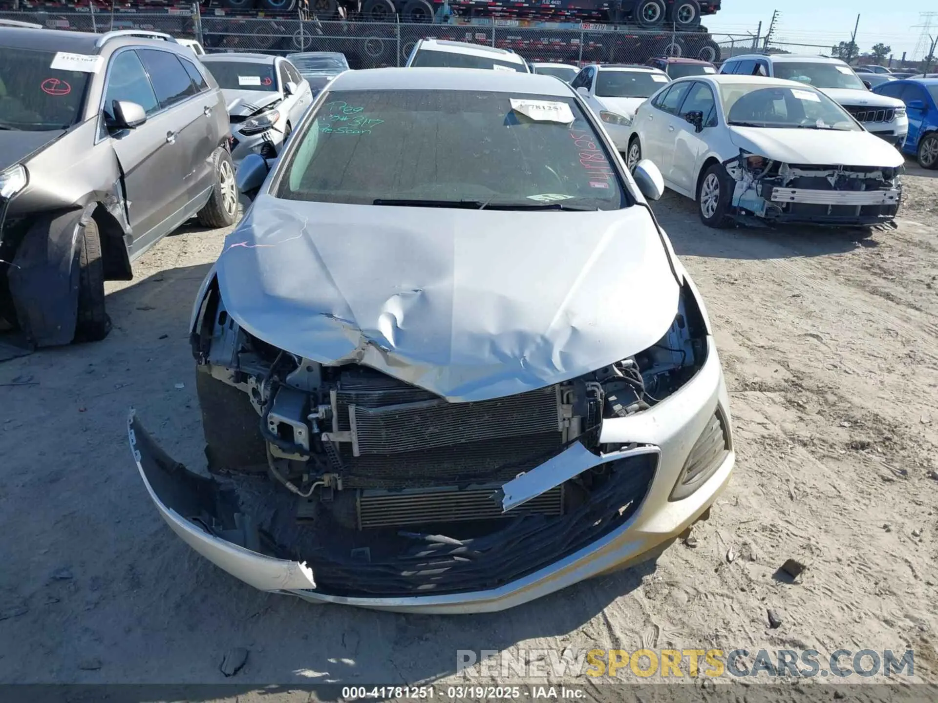 12 Photograph of a damaged car 1G1BC5SM6K7146967 CHEVROLET CRUZE 2019