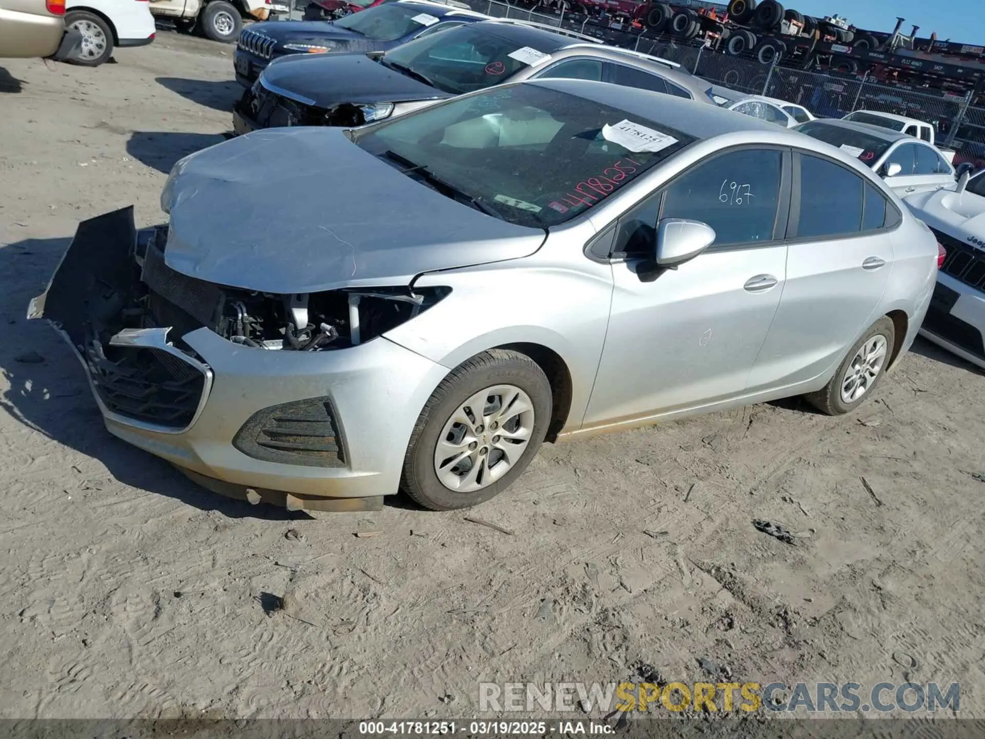 2 Photograph of a damaged car 1G1BC5SM6K7146967 CHEVROLET CRUZE 2019