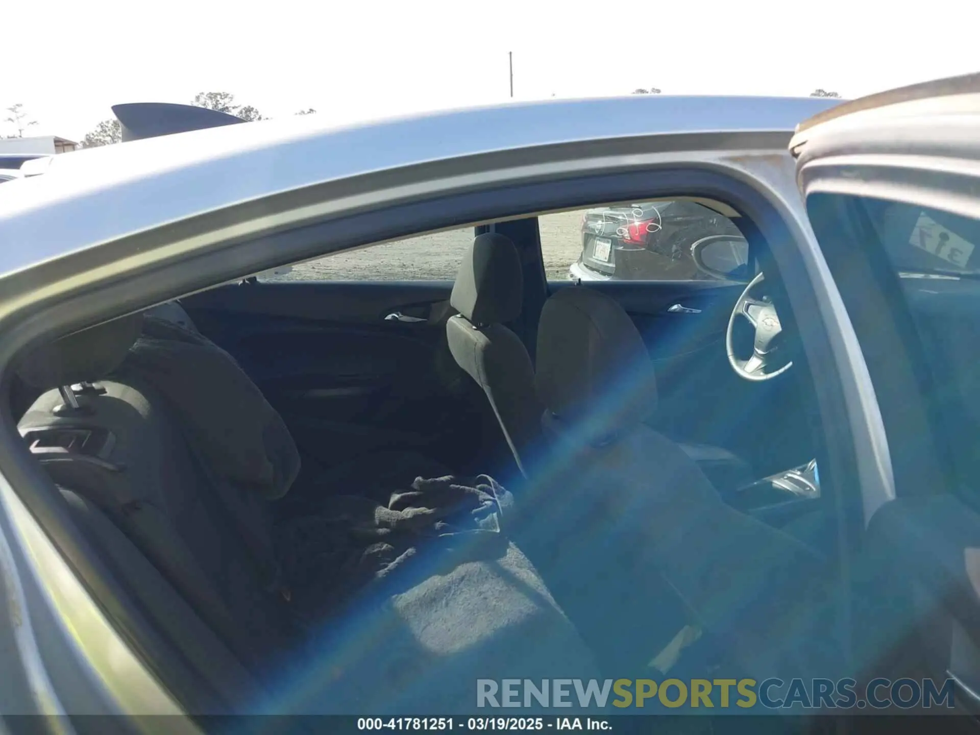 8 Photograph of a damaged car 1G1BC5SM6K7146967 CHEVROLET CRUZE 2019
