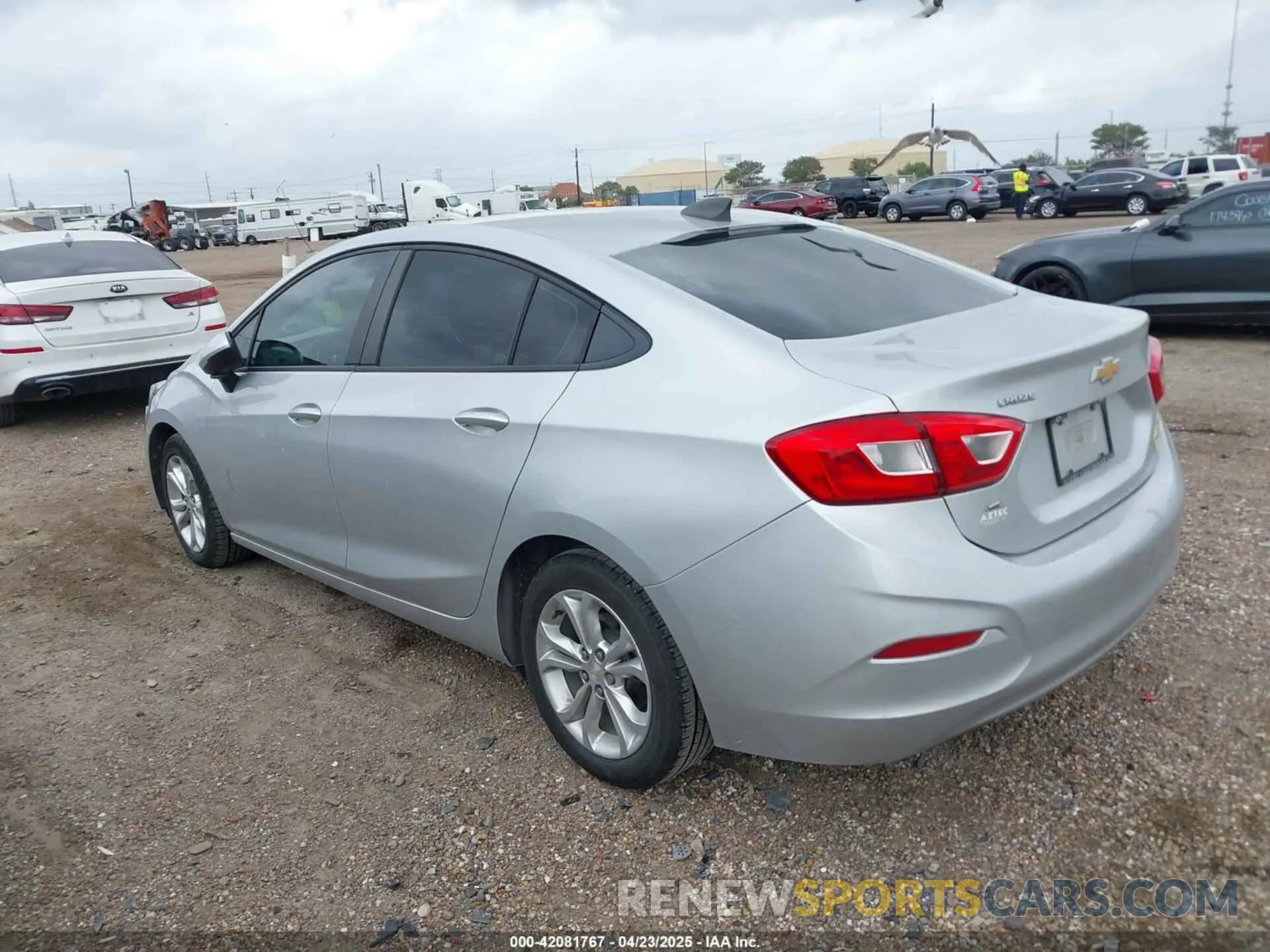 14 Photograph of a damaged car 1G1BC5SM6K7149092 CHEVROLET CRUZE 2019