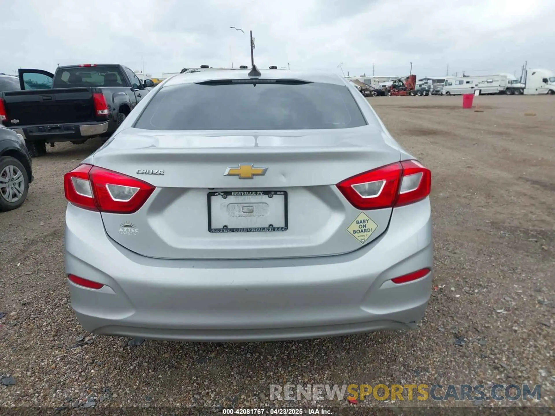16 Photograph of a damaged car 1G1BC5SM6K7149092 CHEVROLET CRUZE 2019