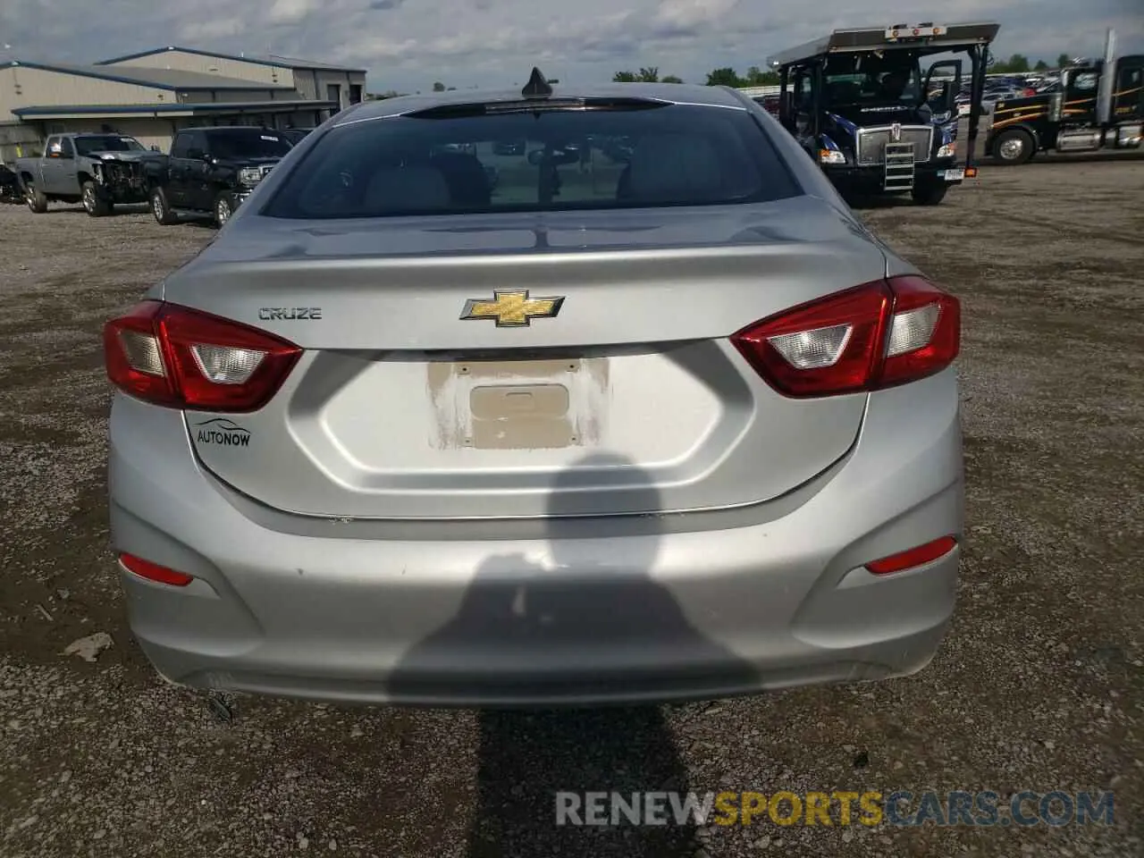 6 Photograph of a damaged car 1G1BC5SM7K7101486 CHEVROLET CRUZE 2019