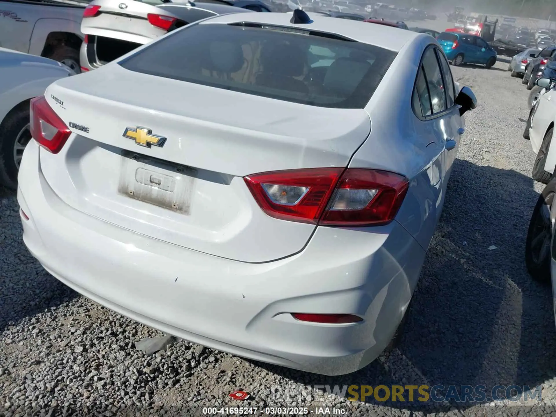 4 Photograph of a damaged car 1G1BC5SM7K7109314 CHEVROLET CRUZE 2019