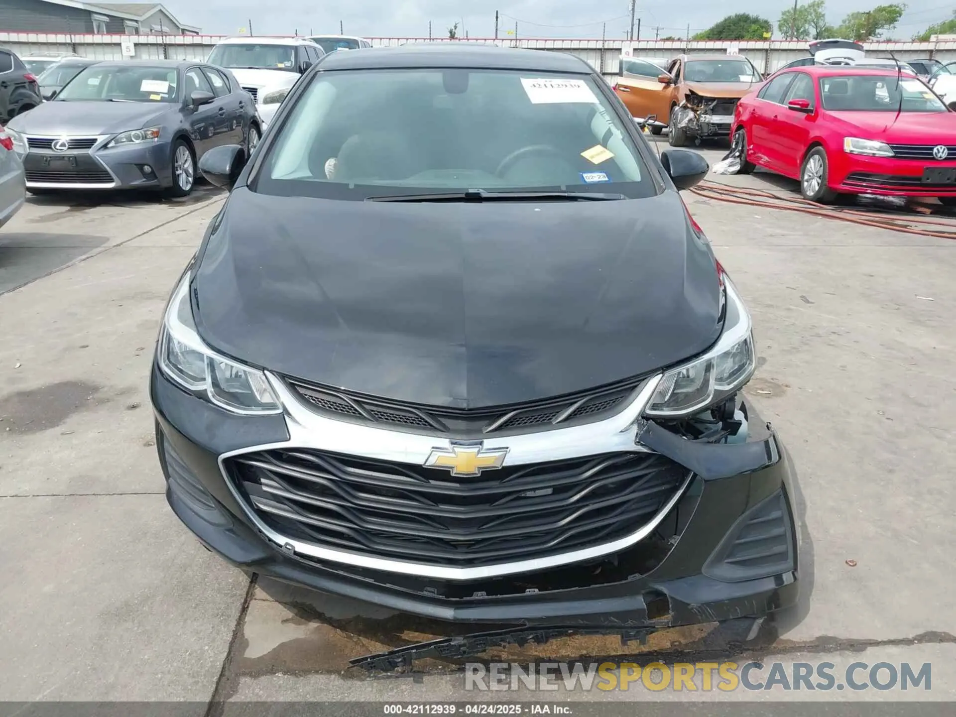 6 Photograph of a damaged car 1G1BC5SM7K7120507 CHEVROLET CRUZE 2019