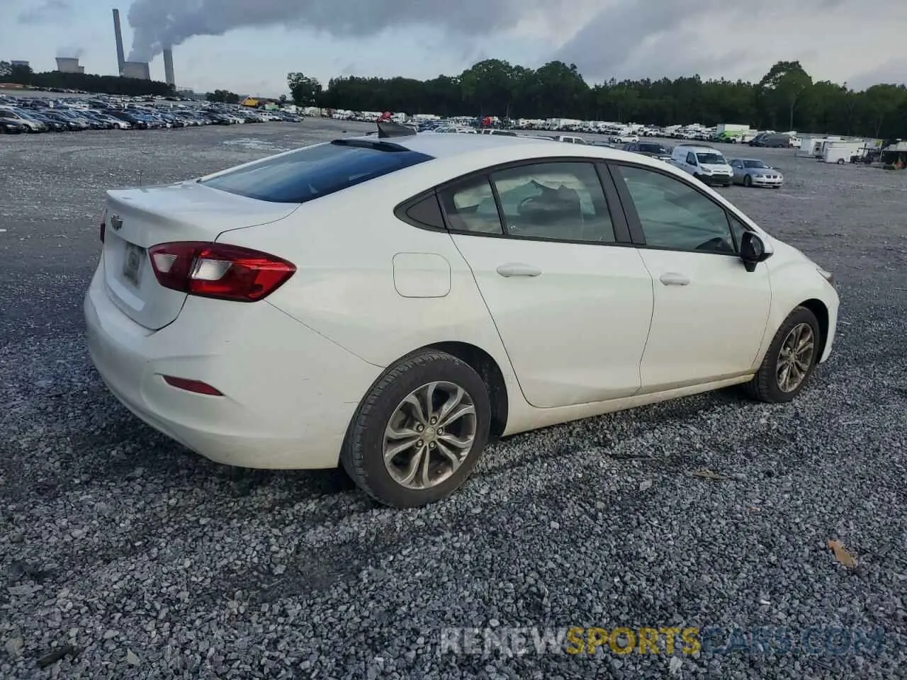 3 Photograph of a damaged car 1G1BC5SM7K7125609 CHEVROLET CRUZE 2019