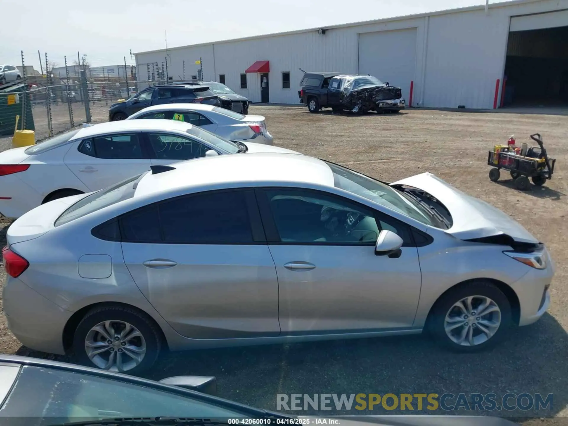 13 Photograph of a damaged car 1G1BC5SM7K7135668 CHEVROLET CRUZE 2019