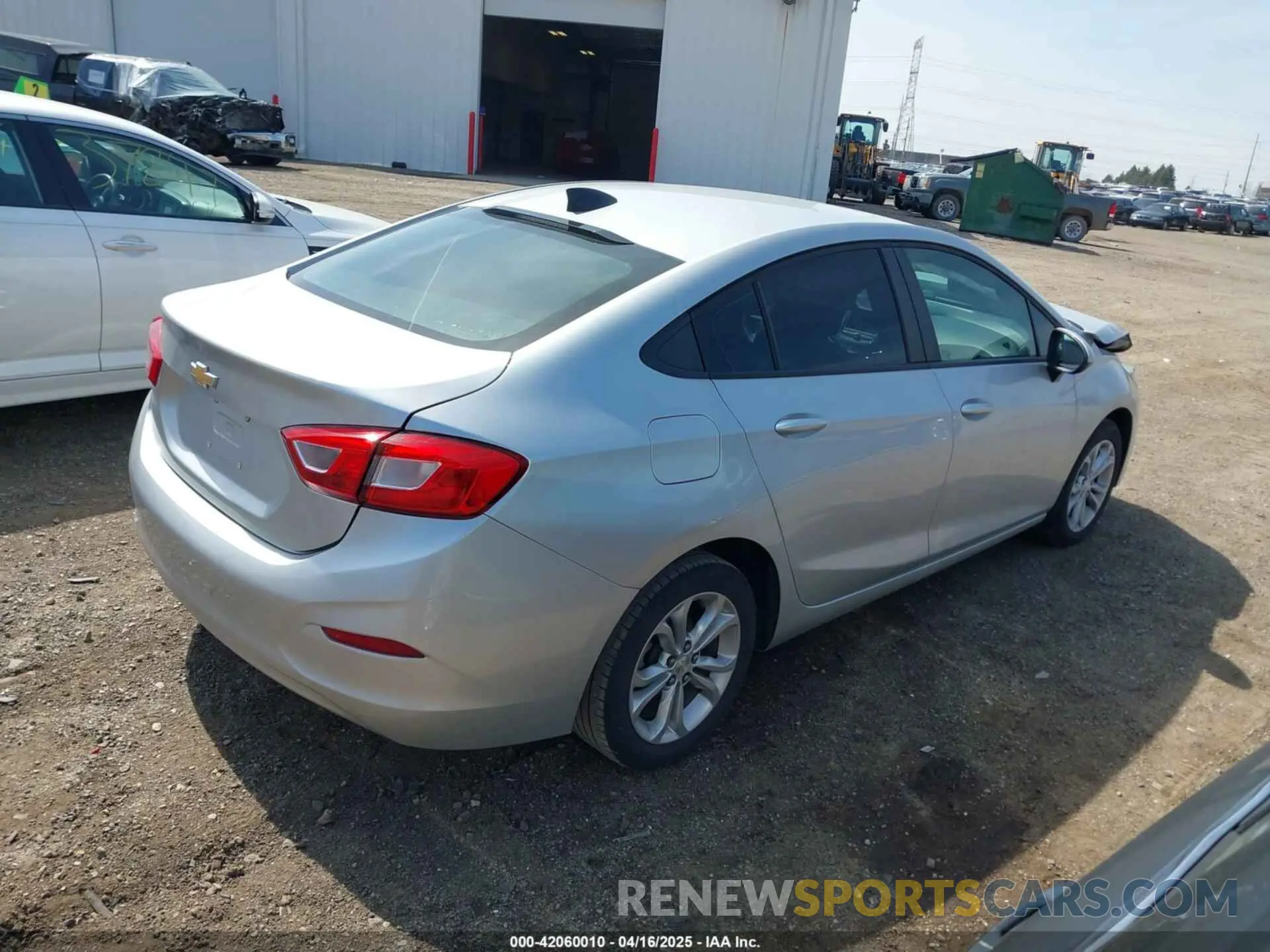 4 Photograph of a damaged car 1G1BC5SM7K7135668 CHEVROLET CRUZE 2019