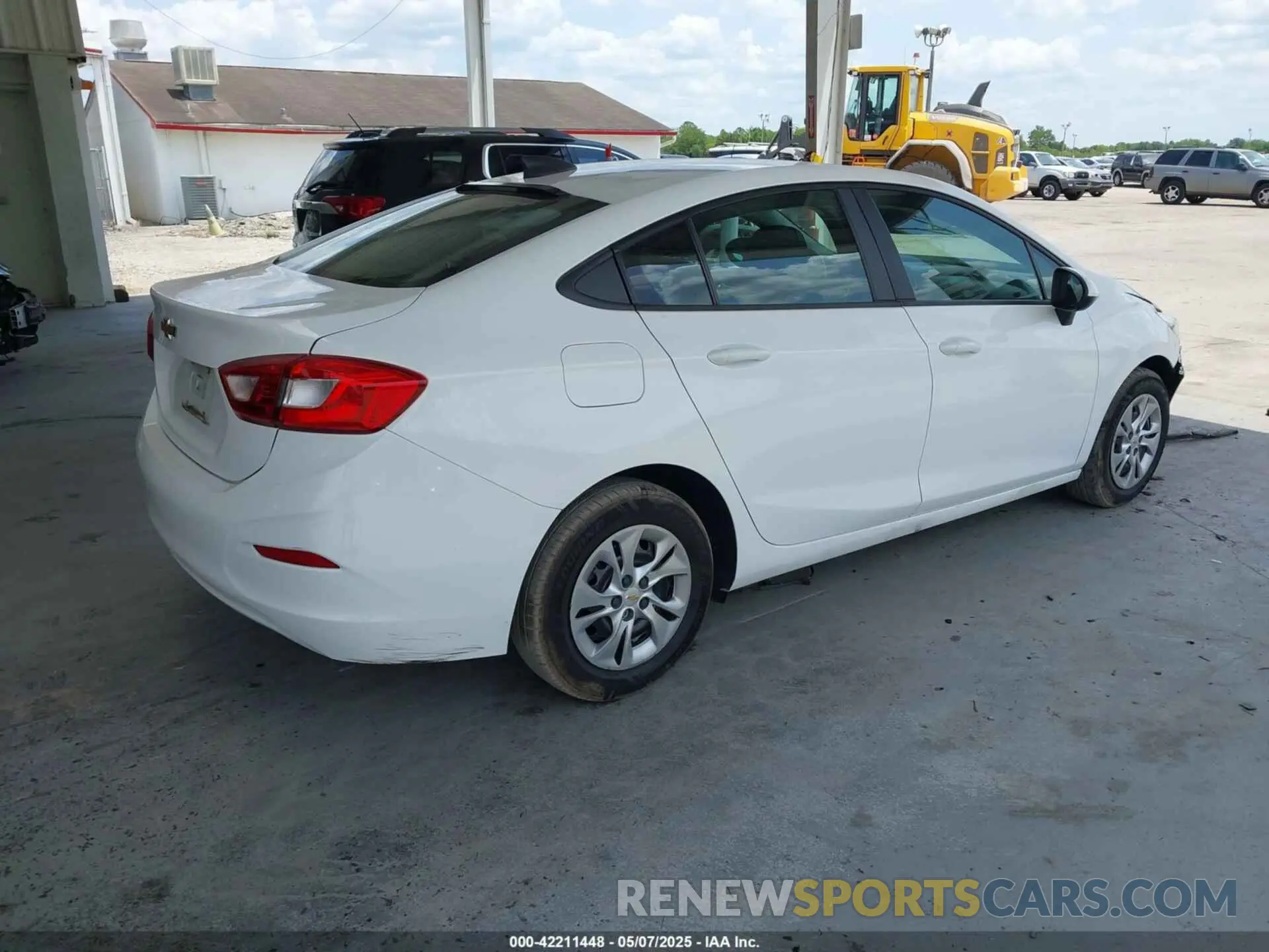 4 Photograph of a damaged car 1G1BC5SM7K7151417 CHEVROLET CRUZE 2019