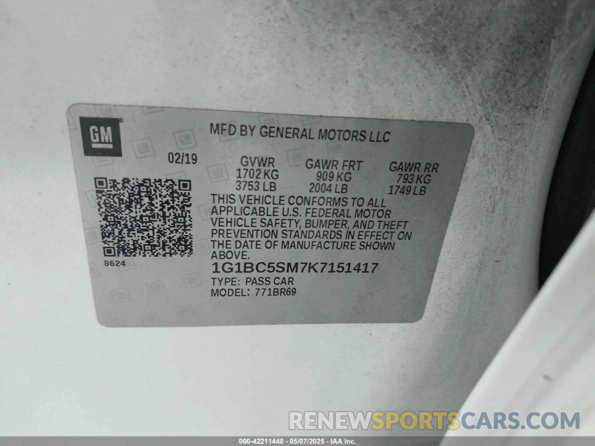 9 Photograph of a damaged car 1G1BC5SM7K7151417 CHEVROLET CRUZE 2019