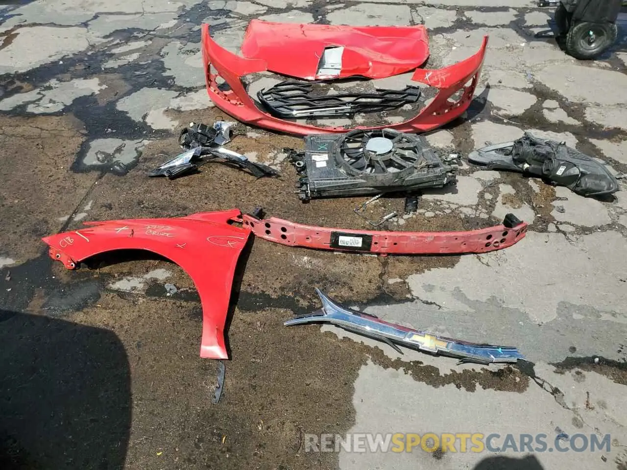 12 Photograph of a damaged car 1G1BC5SM8K7100816 CHEVROLET CRUZE 2019