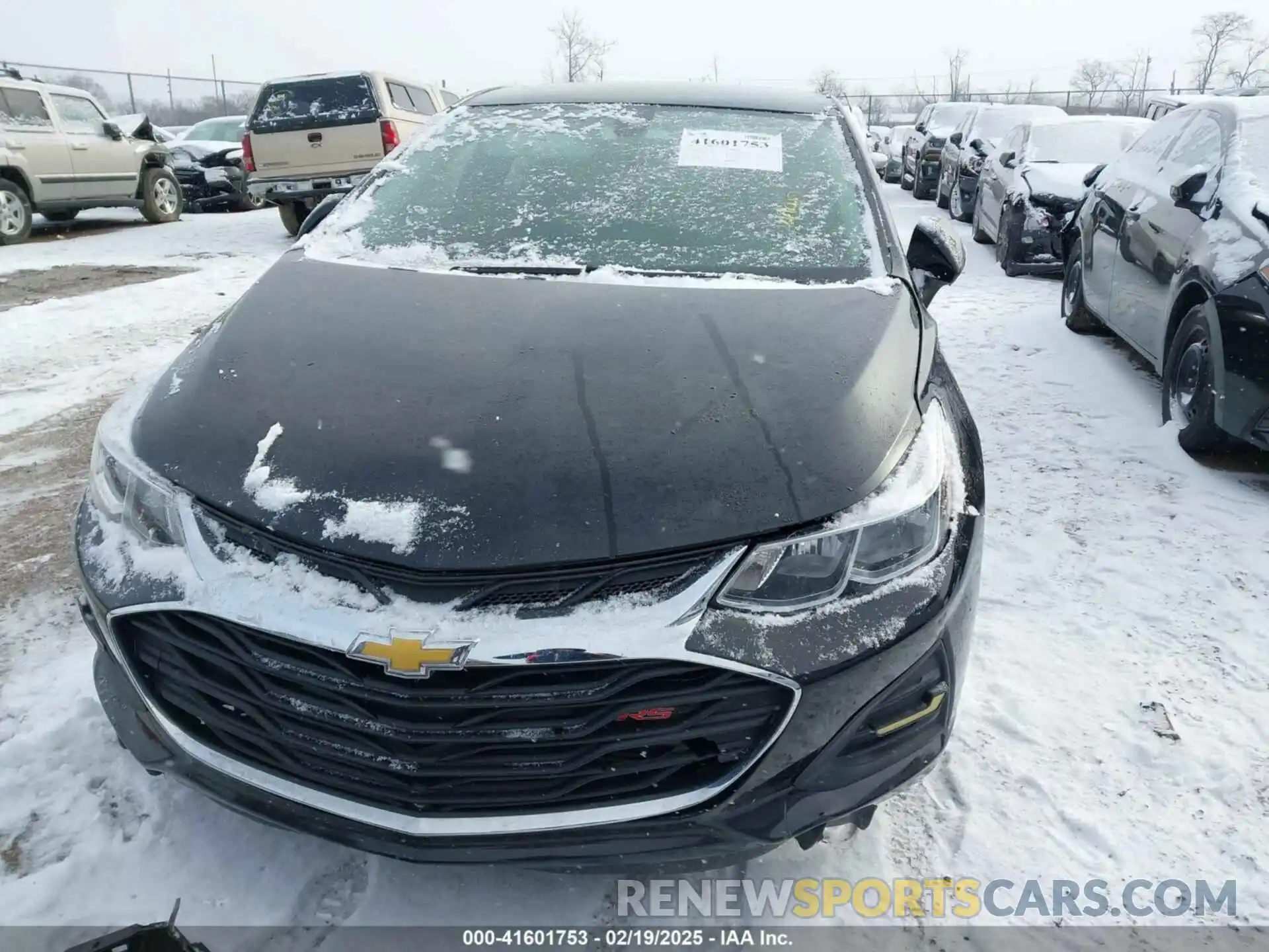 13 Photograph of a damaged car 1G1BC5SM8K7109774 CHEVROLET CRUZE 2019