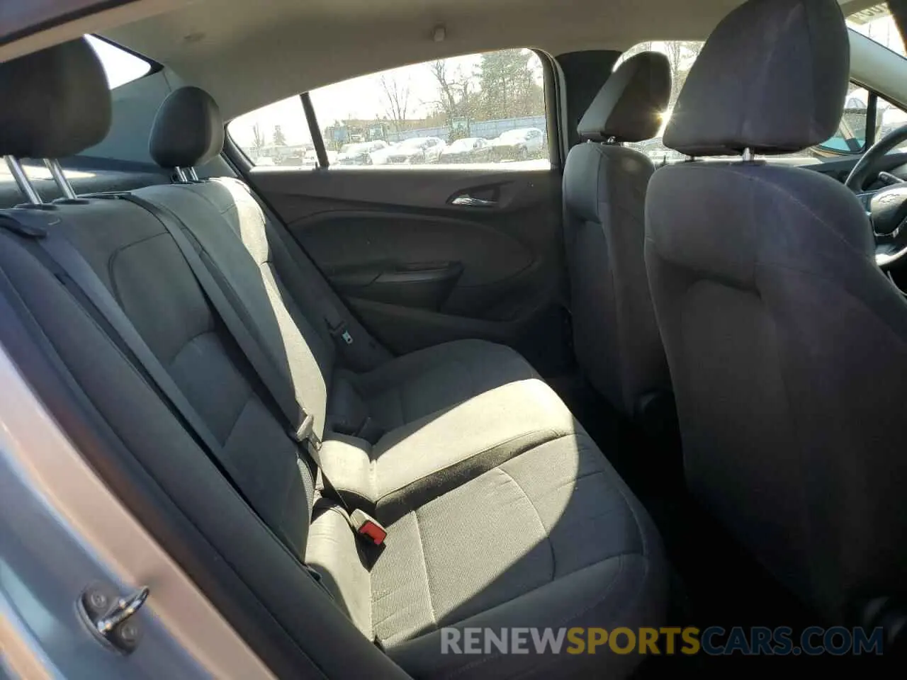 10 Photograph of a damaged car 1G1BC5SM8K7133301 CHEVROLET CRUZE 2019