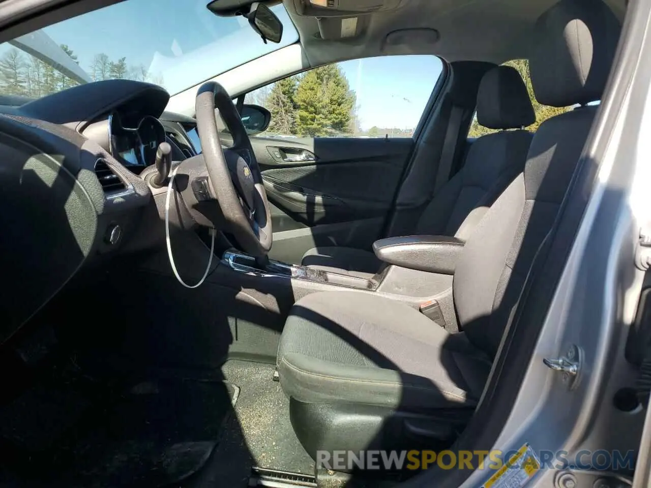 7 Photograph of a damaged car 1G1BC5SM8K7133301 CHEVROLET CRUZE 2019