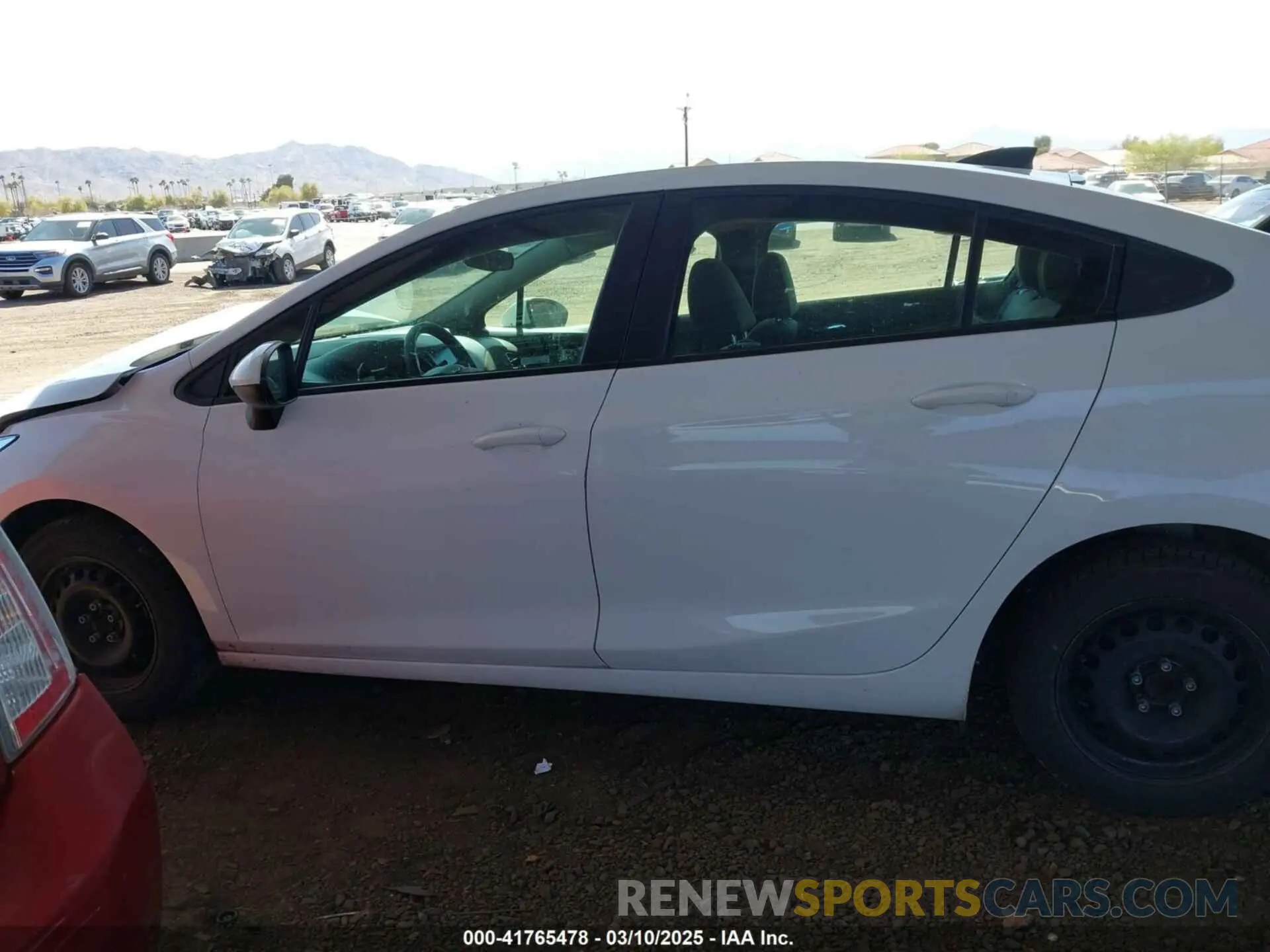 14 Photograph of a damaged car 1G1BC5SM8K7147845 CHEVROLET CRUZE 2019