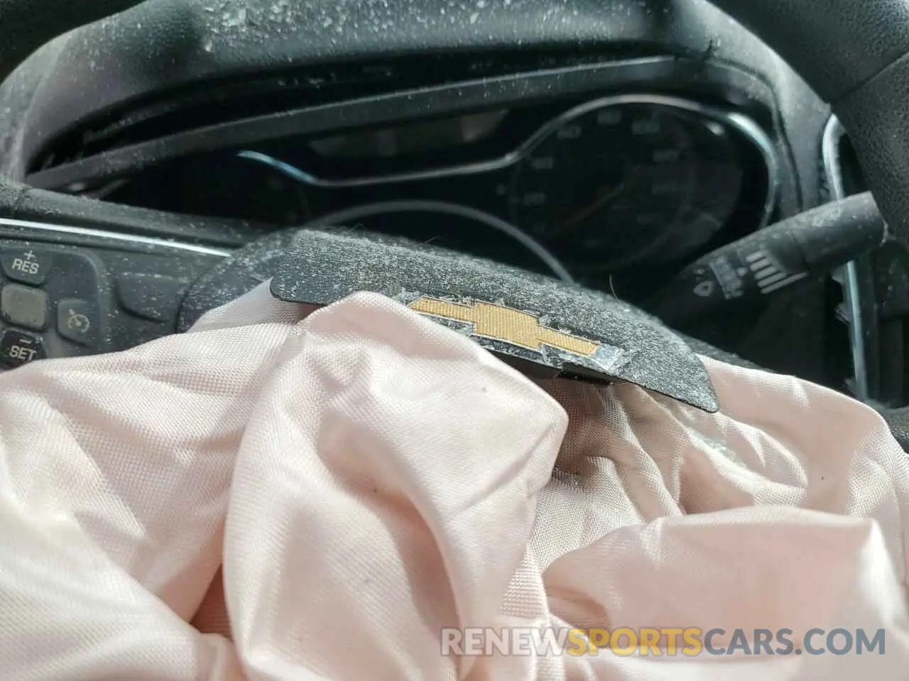 9 Photograph of a damaged car 1G1BC5SM9K7126633 CHEVROLET CRUZE 2019