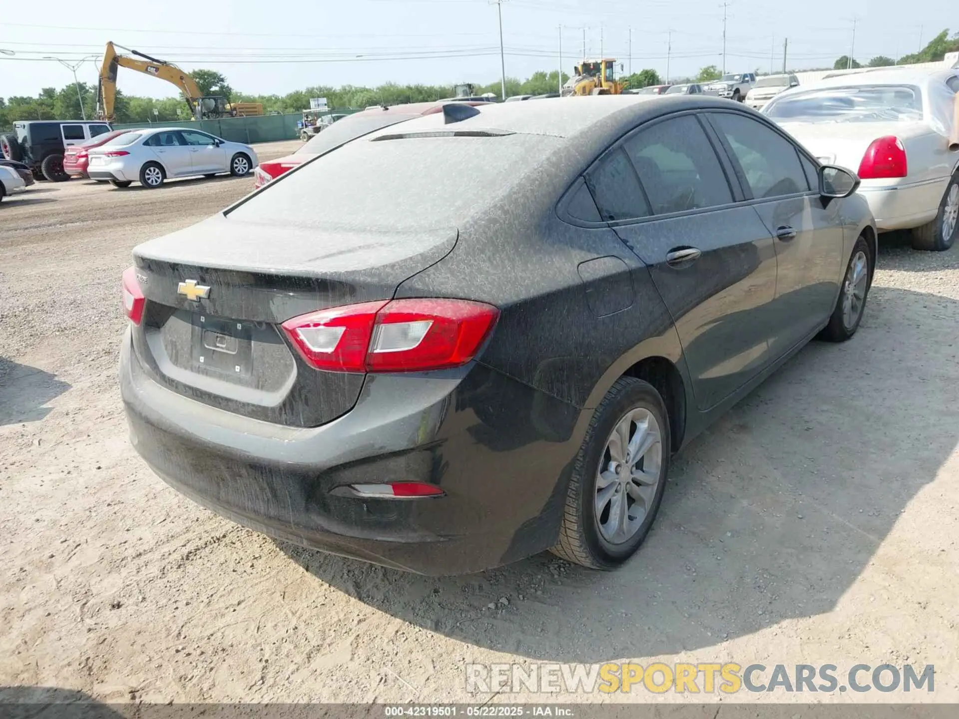 4 Photograph of a damaged car 1G1BC5SM9K7126910 CHEVROLET CRUZE 2019