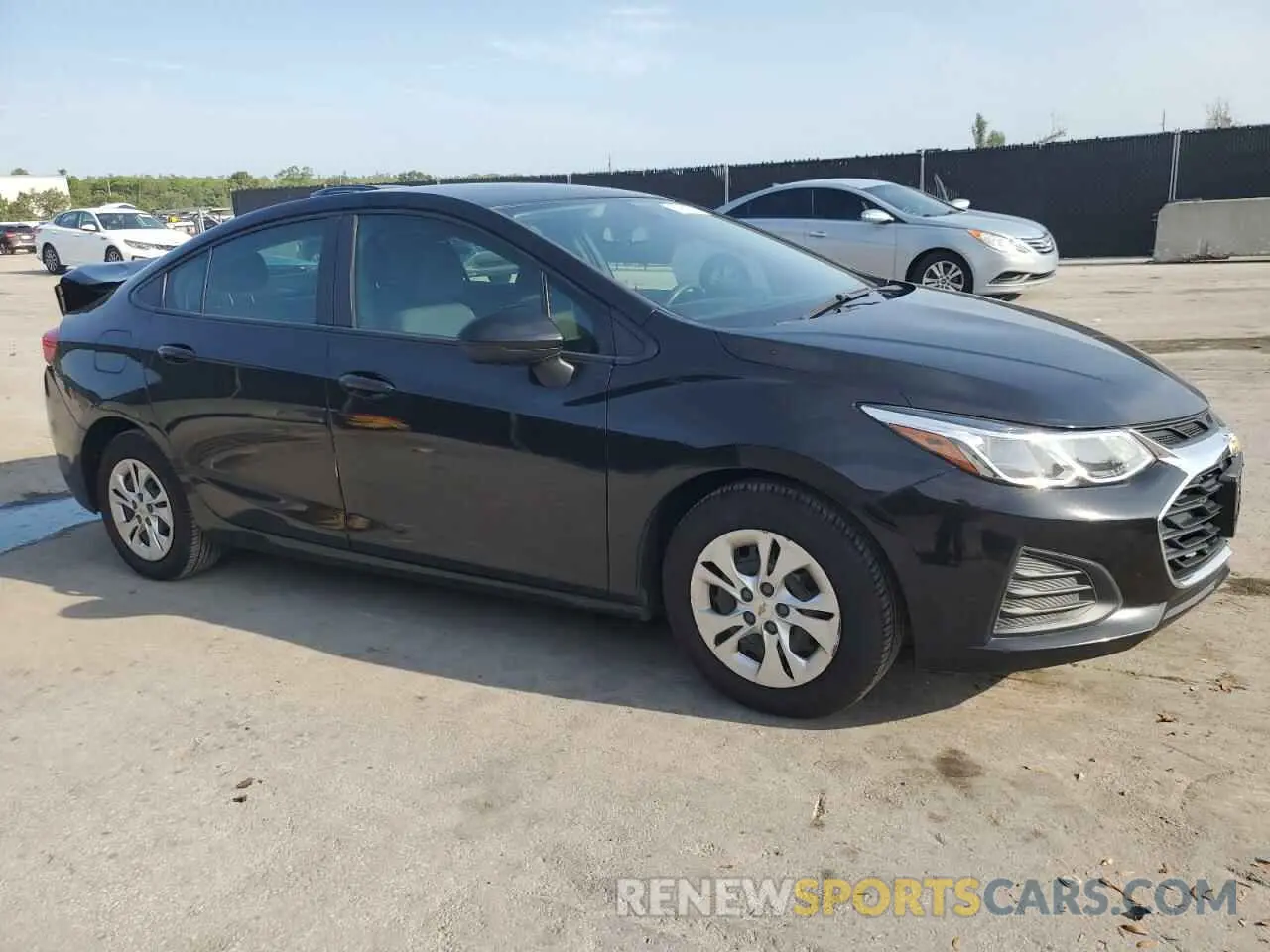 4 Photograph of a damaged car 1G1BC5SMXK7119934 CHEVROLET CRUZE 2019