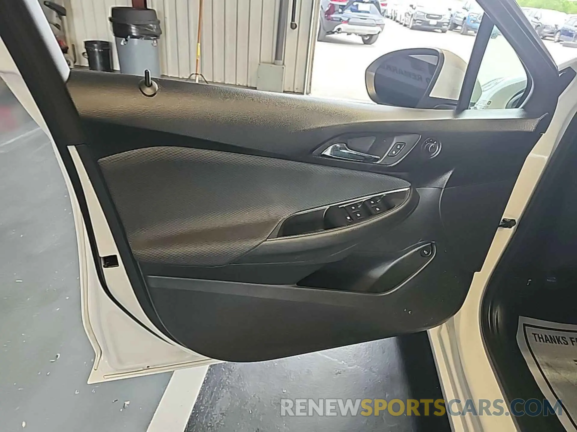 22 Photograph of a damaged car 1G1BC5SMXK7136281 CHEVROLET CRUZE 2019