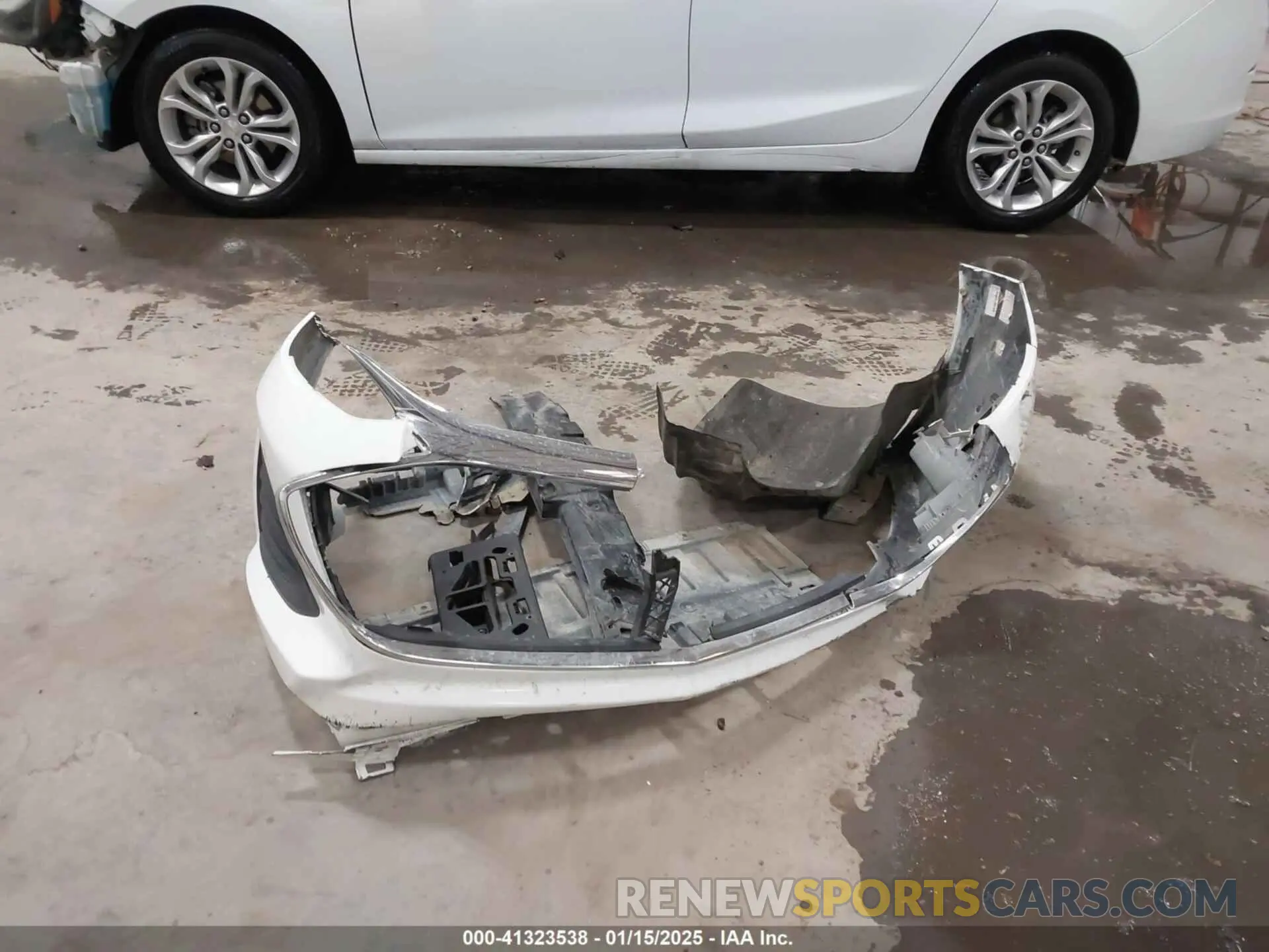 12 Photograph of a damaged car 1G1BE5SM0K7104689 CHEVROLET CRUZE 2019