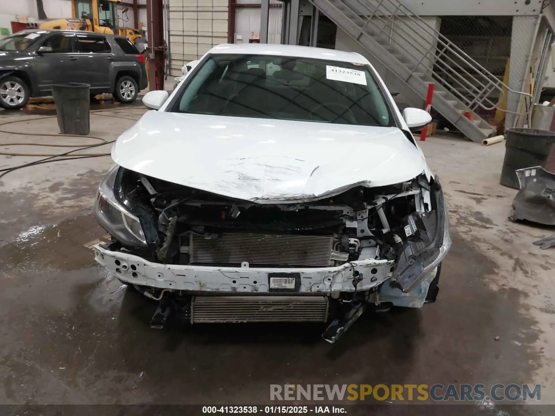 6 Photograph of a damaged car 1G1BE5SM0K7104689 CHEVROLET CRUZE 2019