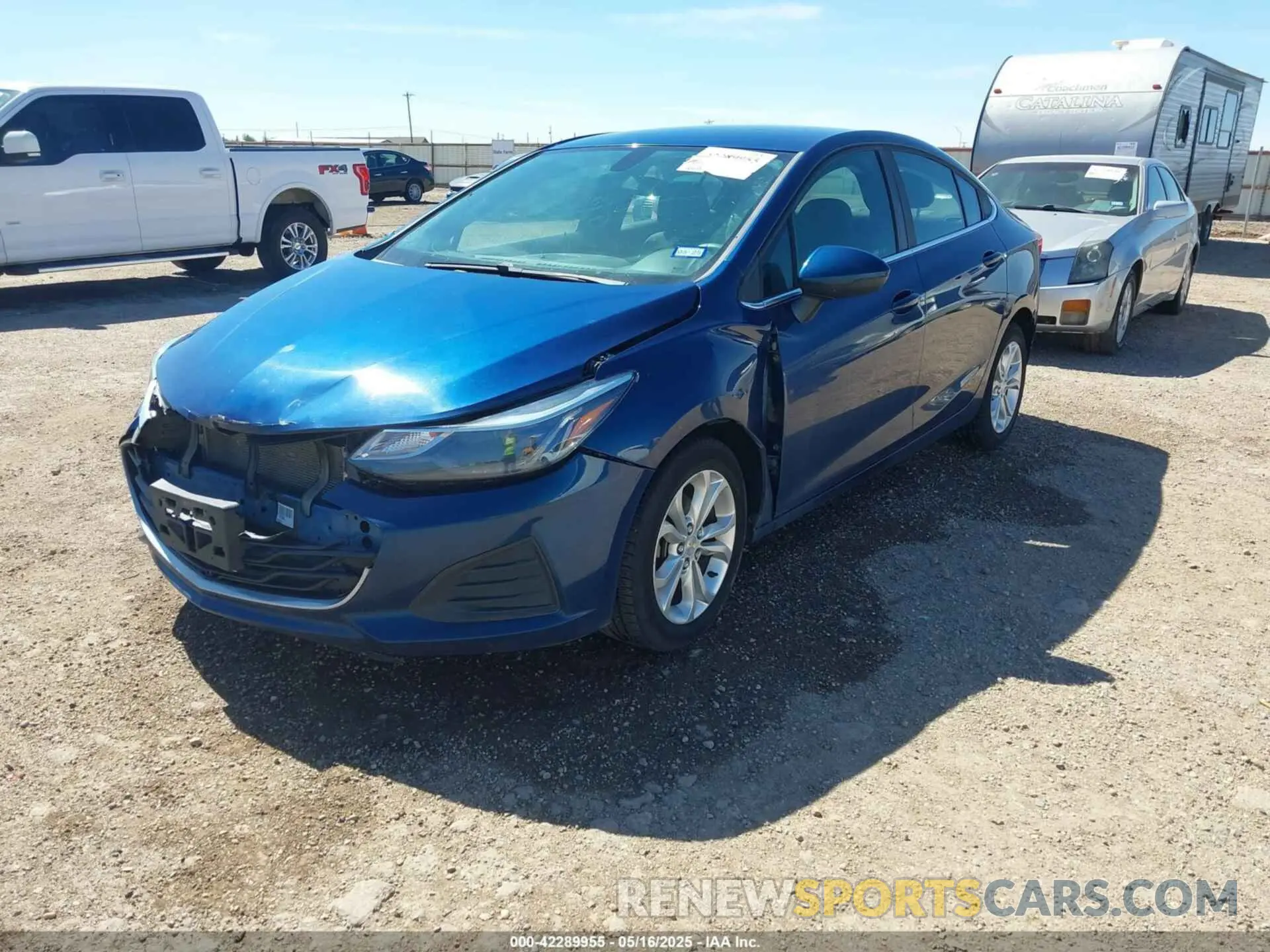 2 Photograph of a damaged car 1G1BE5SM0K7114963 CHEVROLET CRUZE 2019
