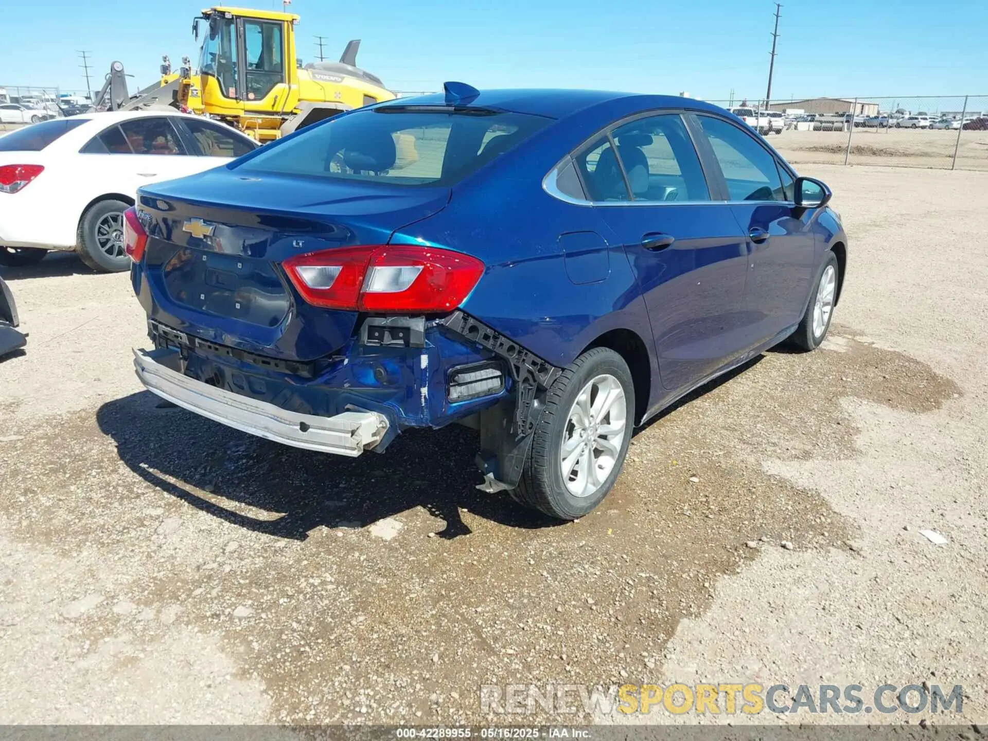 4 Photograph of a damaged car 1G1BE5SM0K7114963 CHEVROLET CRUZE 2019