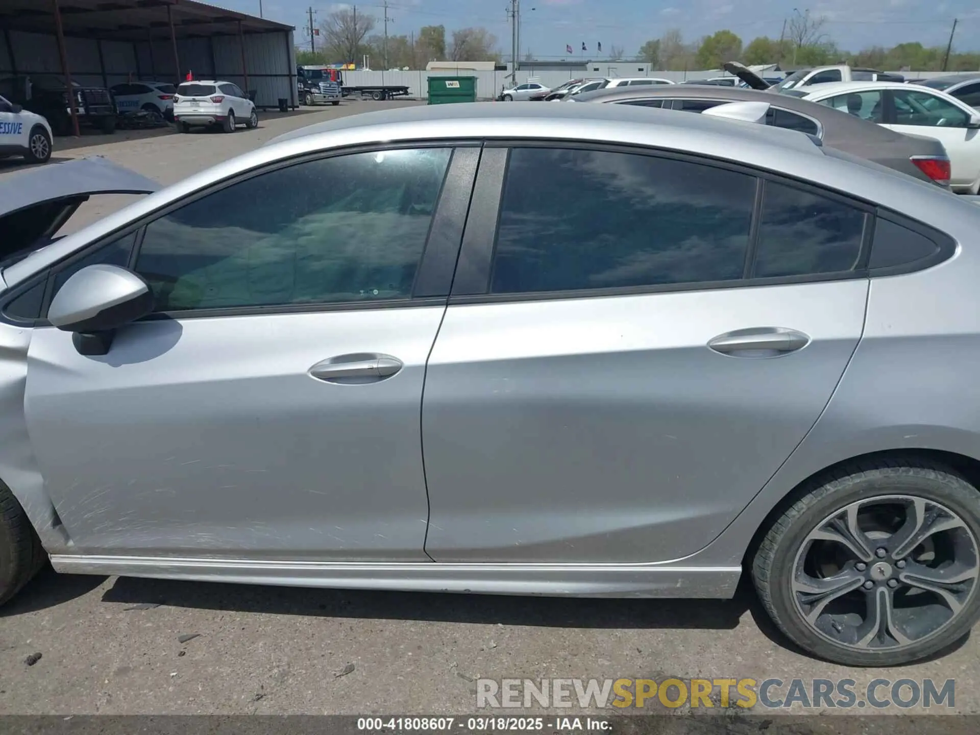 14 Photograph of a damaged car 1G1BE5SM0K7129320 CHEVROLET CRUZE 2019