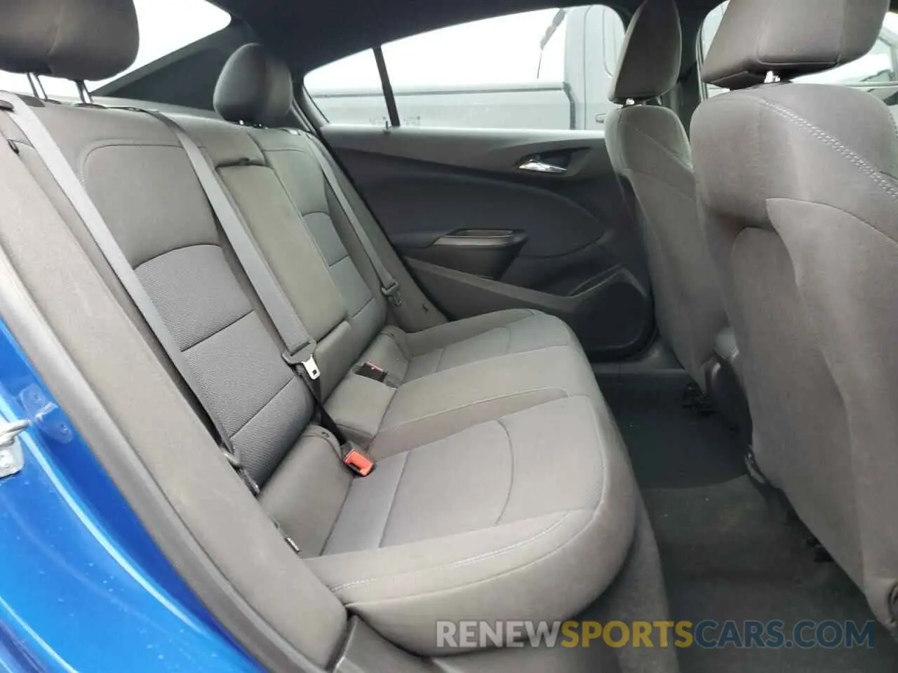 10 Photograph of a damaged car 1G1BE5SM0K7137000 CHEVROLET CRUZE 2019