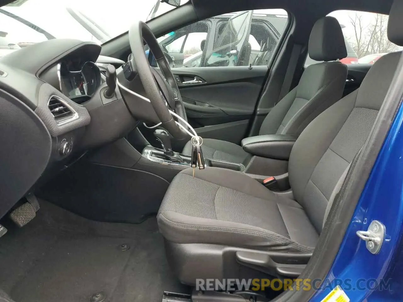 7 Photograph of a damaged car 1G1BE5SM0K7137000 CHEVROLET CRUZE 2019