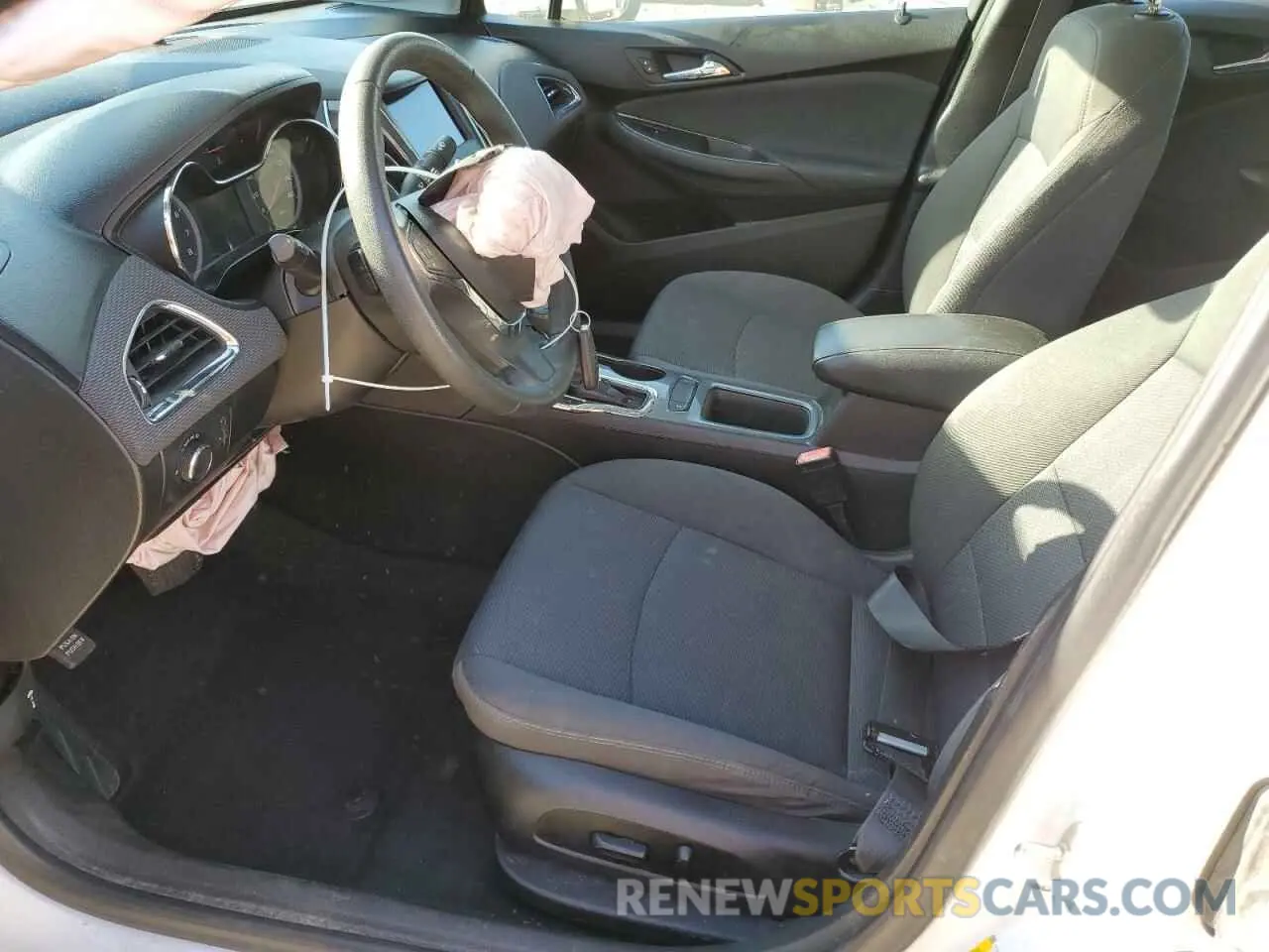7 Photograph of a damaged car 1G1BE5SM0K7147123 CHEVROLET CRUZE 2019