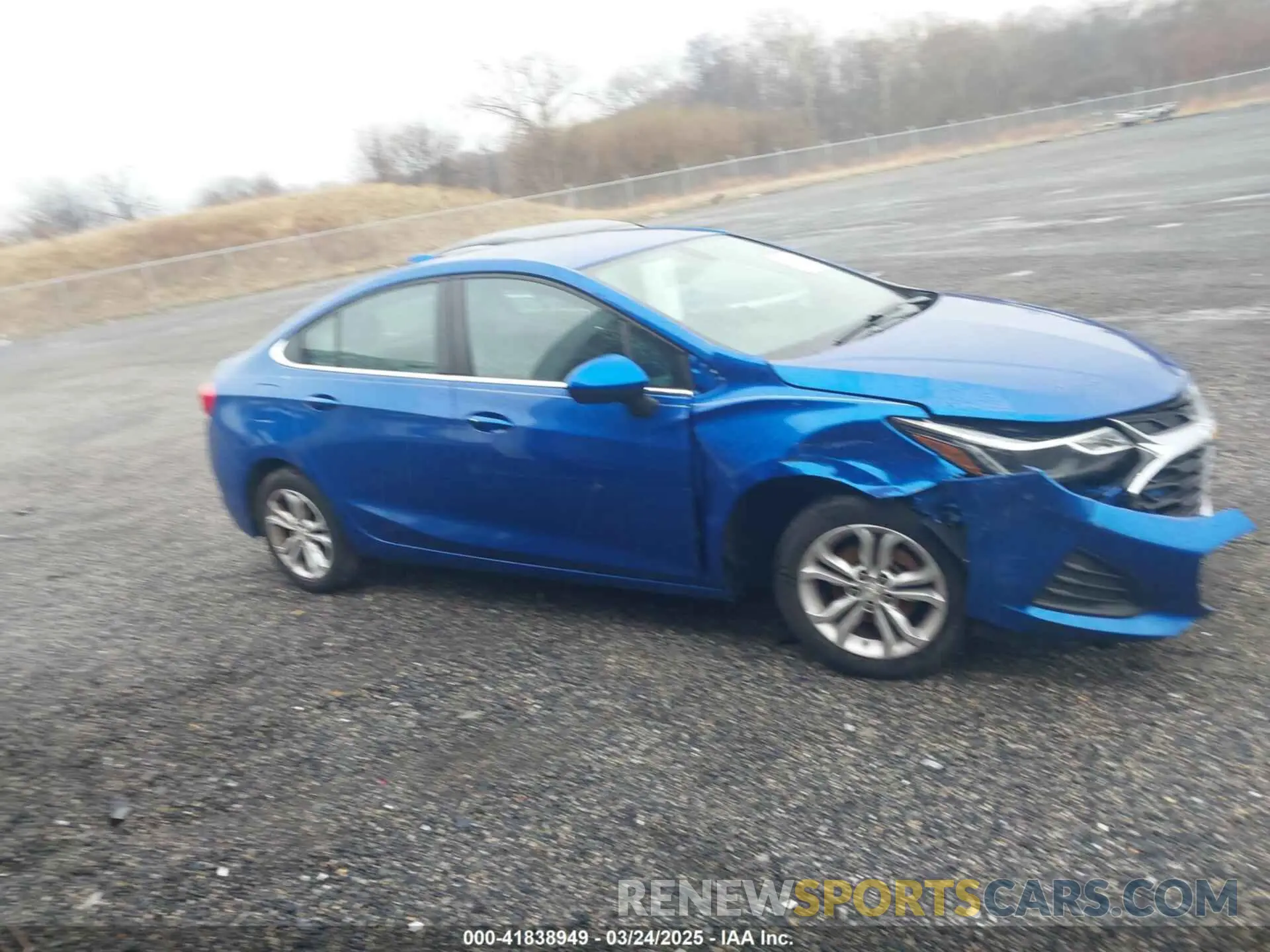 13 Photograph of a damaged car 1G1BE5SM1K7122389 CHEVROLET CRUZE 2019