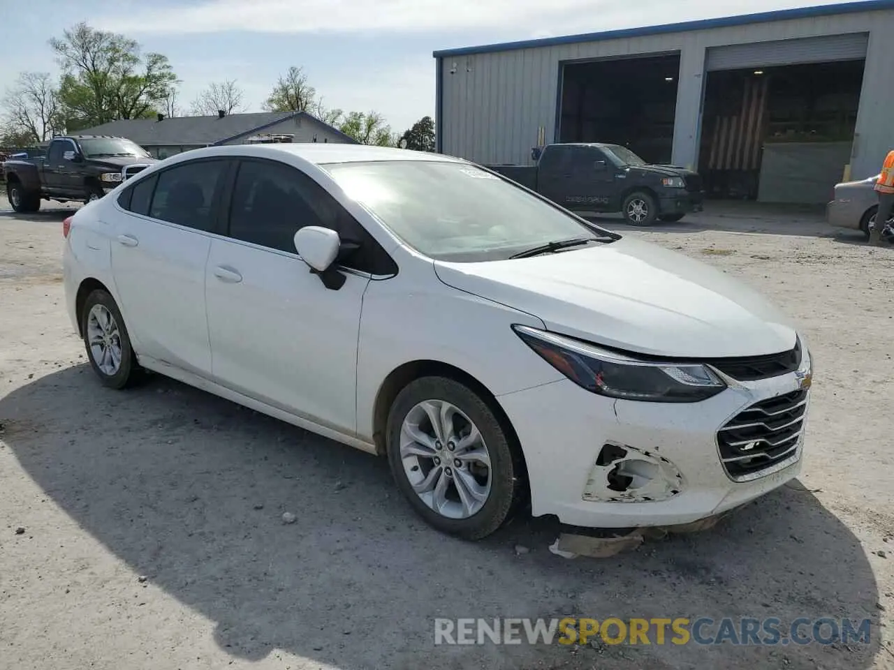 4 Photograph of a damaged car 1G1BE5SM1K7125289 CHEVROLET CRUZE 2019