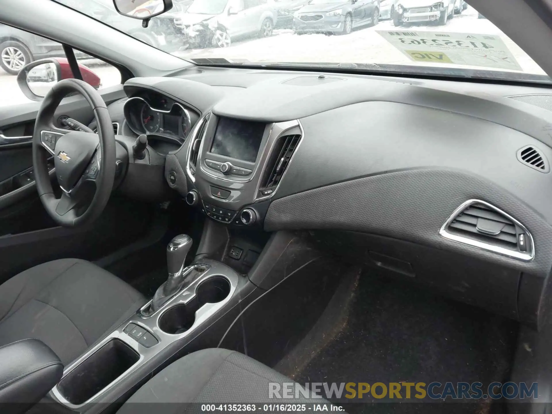5 Photograph of a damaged car 1G1BE5SM1K7140178 CHEVROLET CRUZE 2019