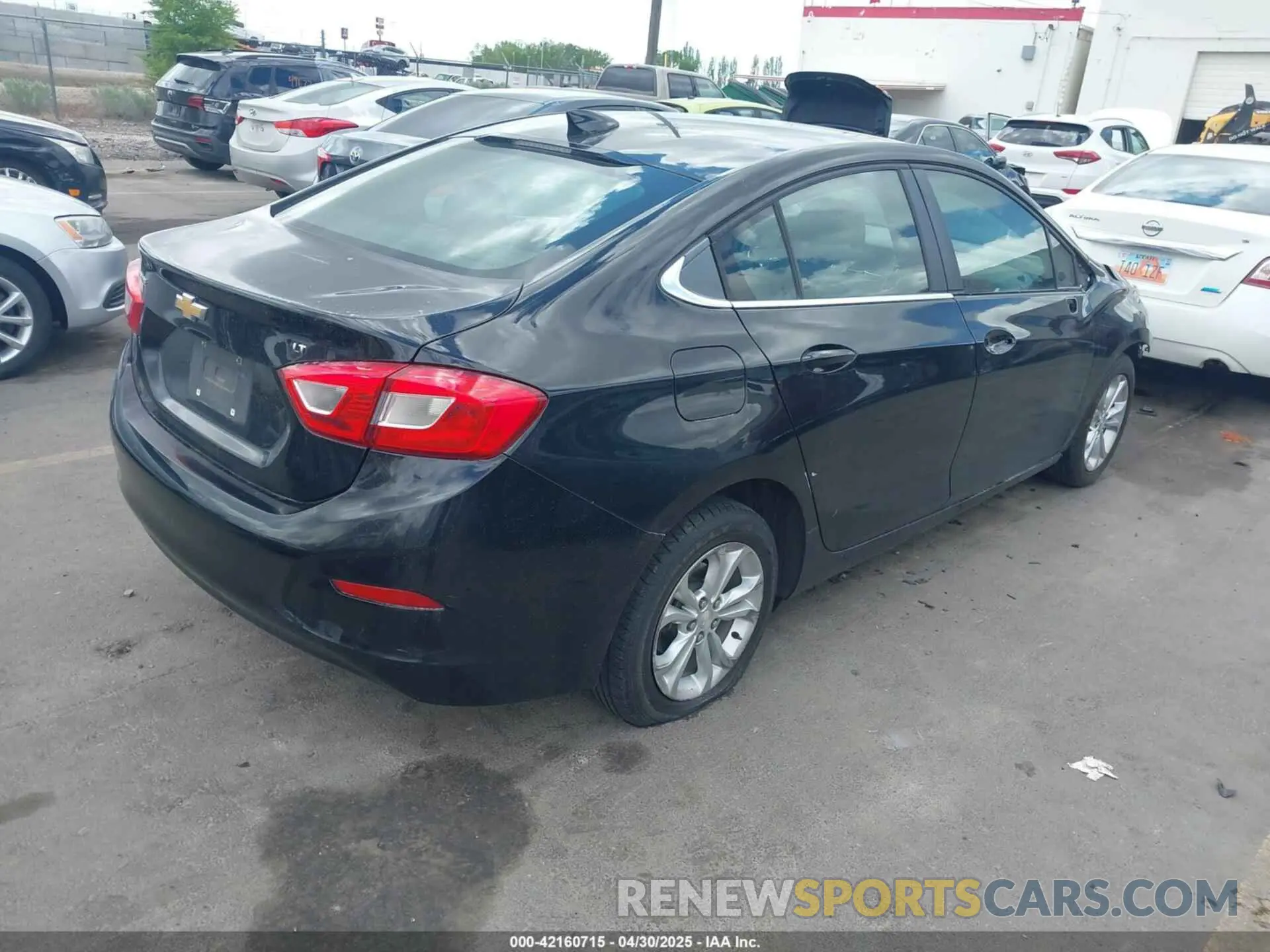4 Photograph of a damaged car 1G1BE5SM1K7141234 CHEVROLET CRUZE 2019