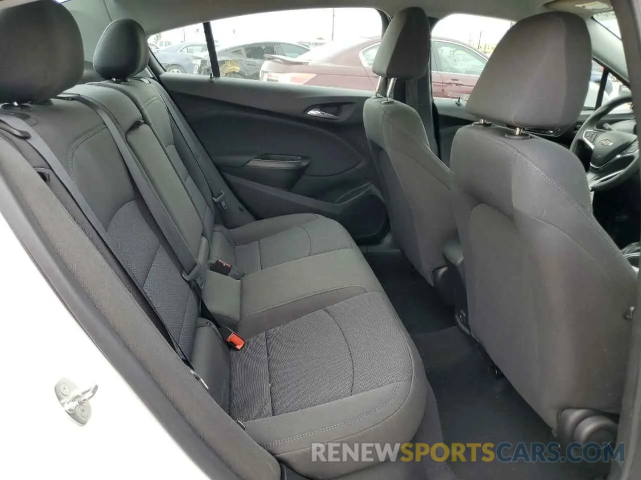 10 Photograph of a damaged car 1G1BE5SM1K7143582 CHEVROLET CRUZE 2019