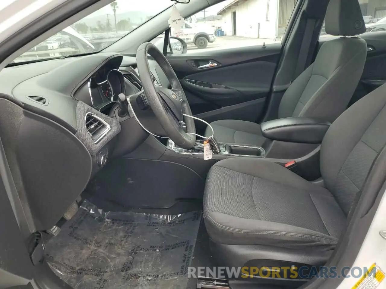 7 Photograph of a damaged car 1G1BE5SM1K7143582 CHEVROLET CRUZE 2019