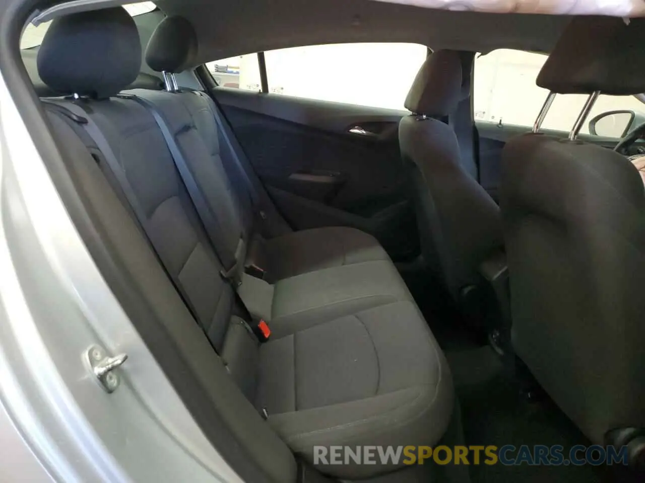 10 Photograph of a damaged car 1G1BE5SM1K7145610 CHEVROLET CRUZE 2019