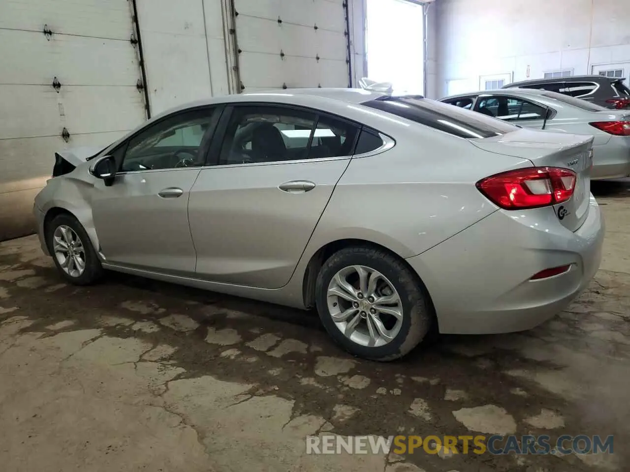 2 Photograph of a damaged car 1G1BE5SM1K7145610 CHEVROLET CRUZE 2019