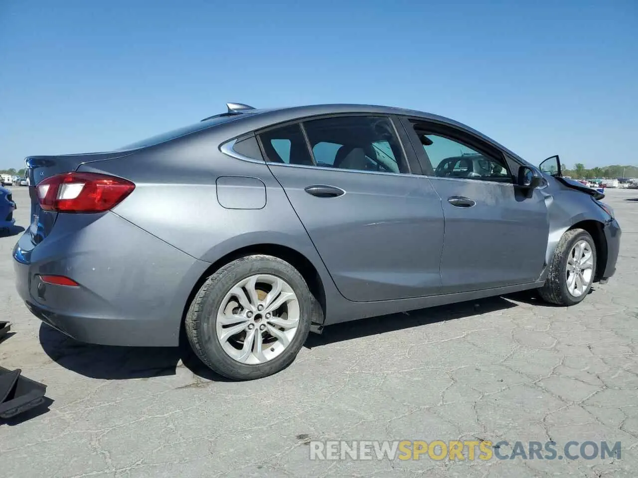 3 Photograph of a damaged car 1G1BE5SM2K7113748 CHEVROLET CRUZE 2019