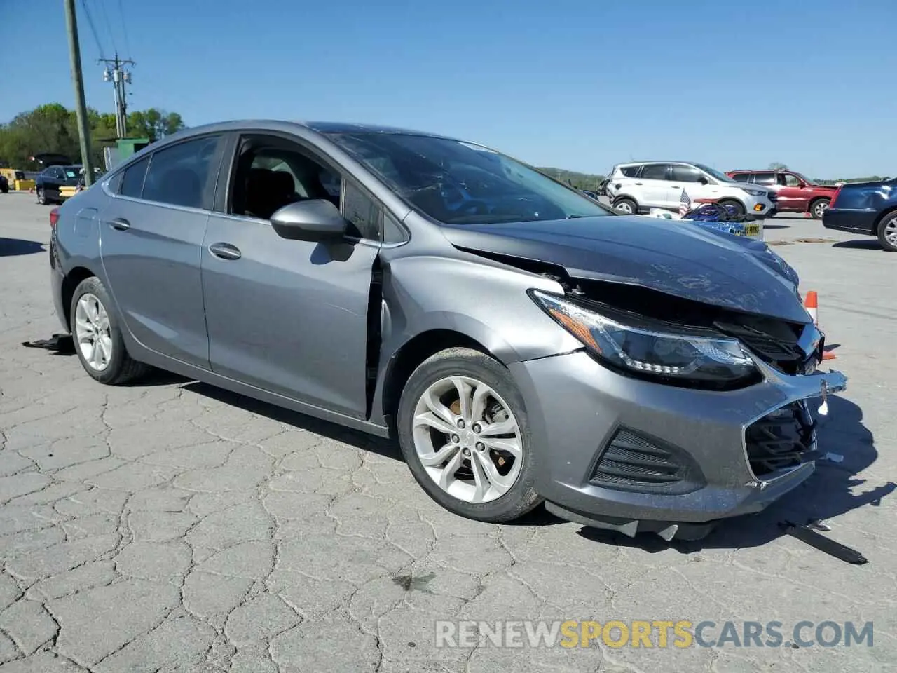 4 Photograph of a damaged car 1G1BE5SM2K7113748 CHEVROLET CRUZE 2019