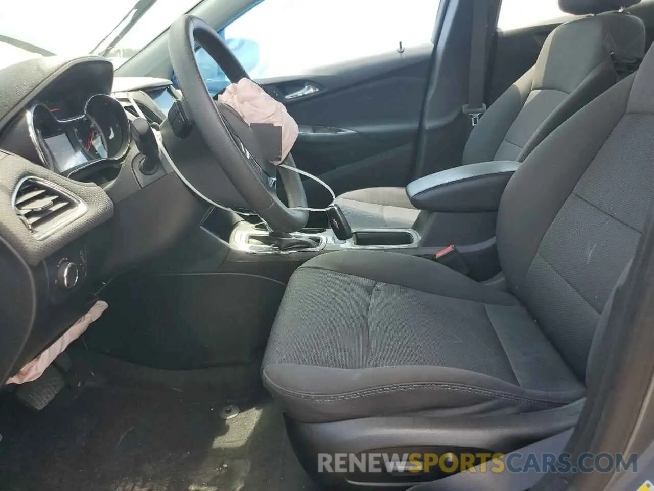 7 Photograph of a damaged car 1G1BE5SM2K7113748 CHEVROLET CRUZE 2019