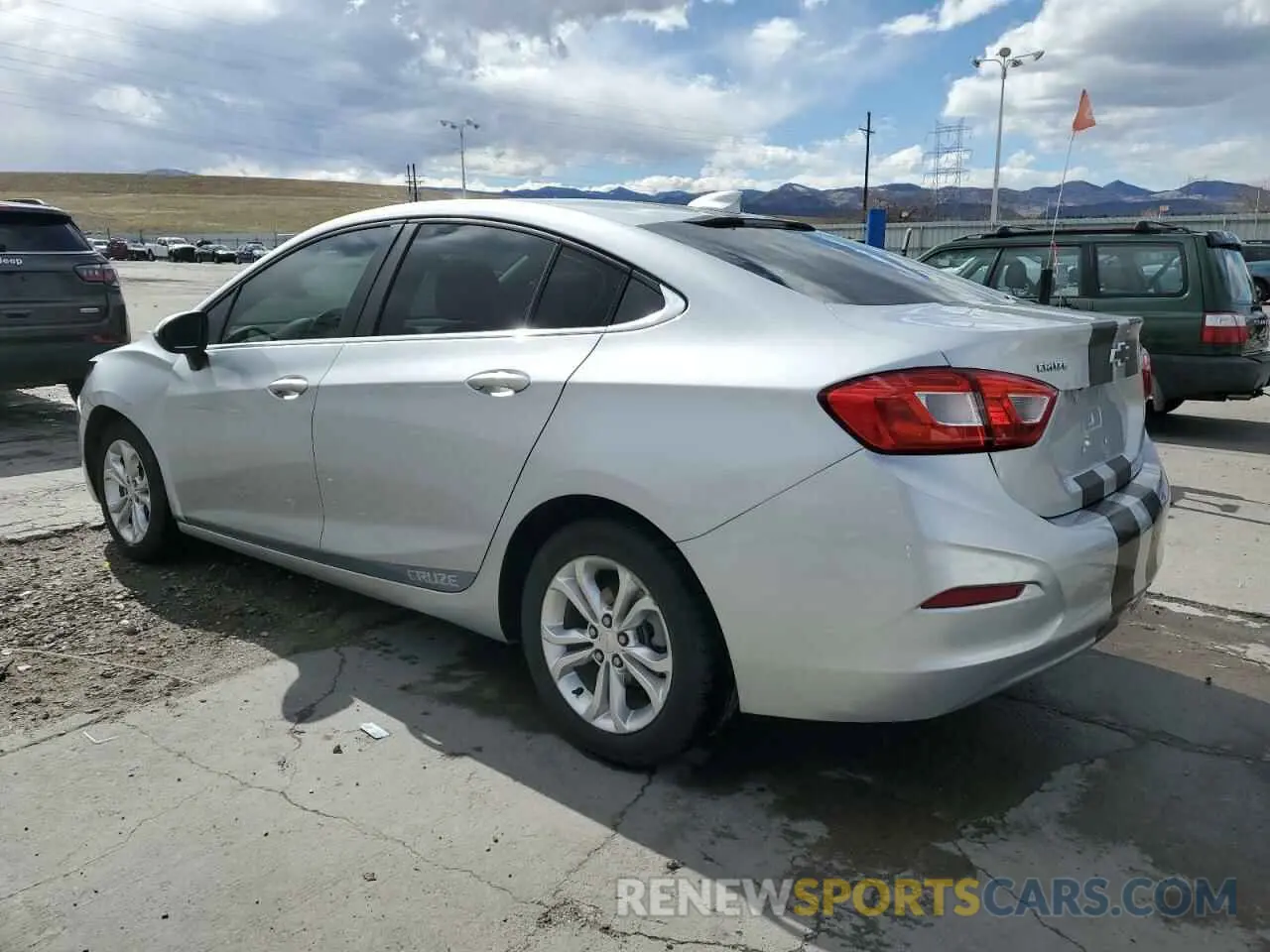 2 Photograph of a damaged car 1G1BE5SM2K7114205 CHEVROLET CRUZE 2019